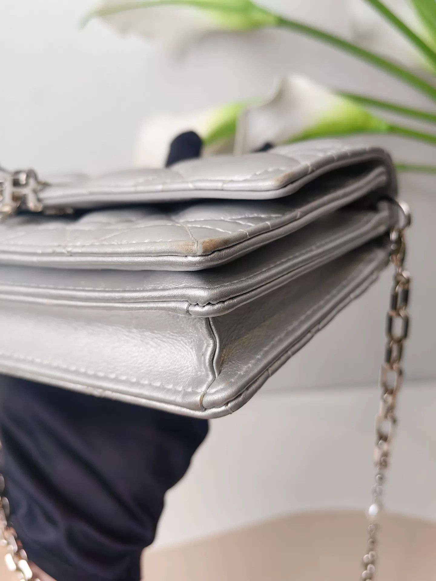 Dior Dior Mini Silver Pearl Chain Handbag Size ONE SIZE - 6 Thumbnail