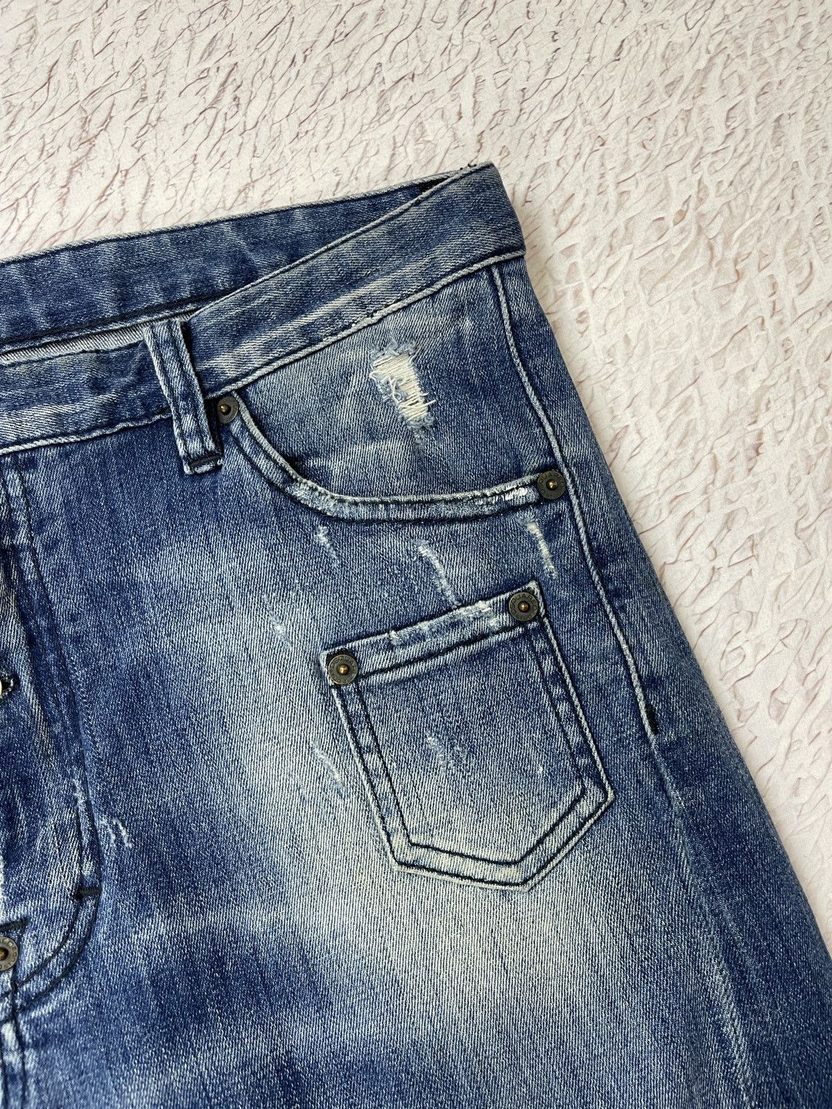Dsquared2 Dsquared d2 vintage distressed denim jeans paint embroidery Size US 30 / EU 46 - 10 Thumbnail