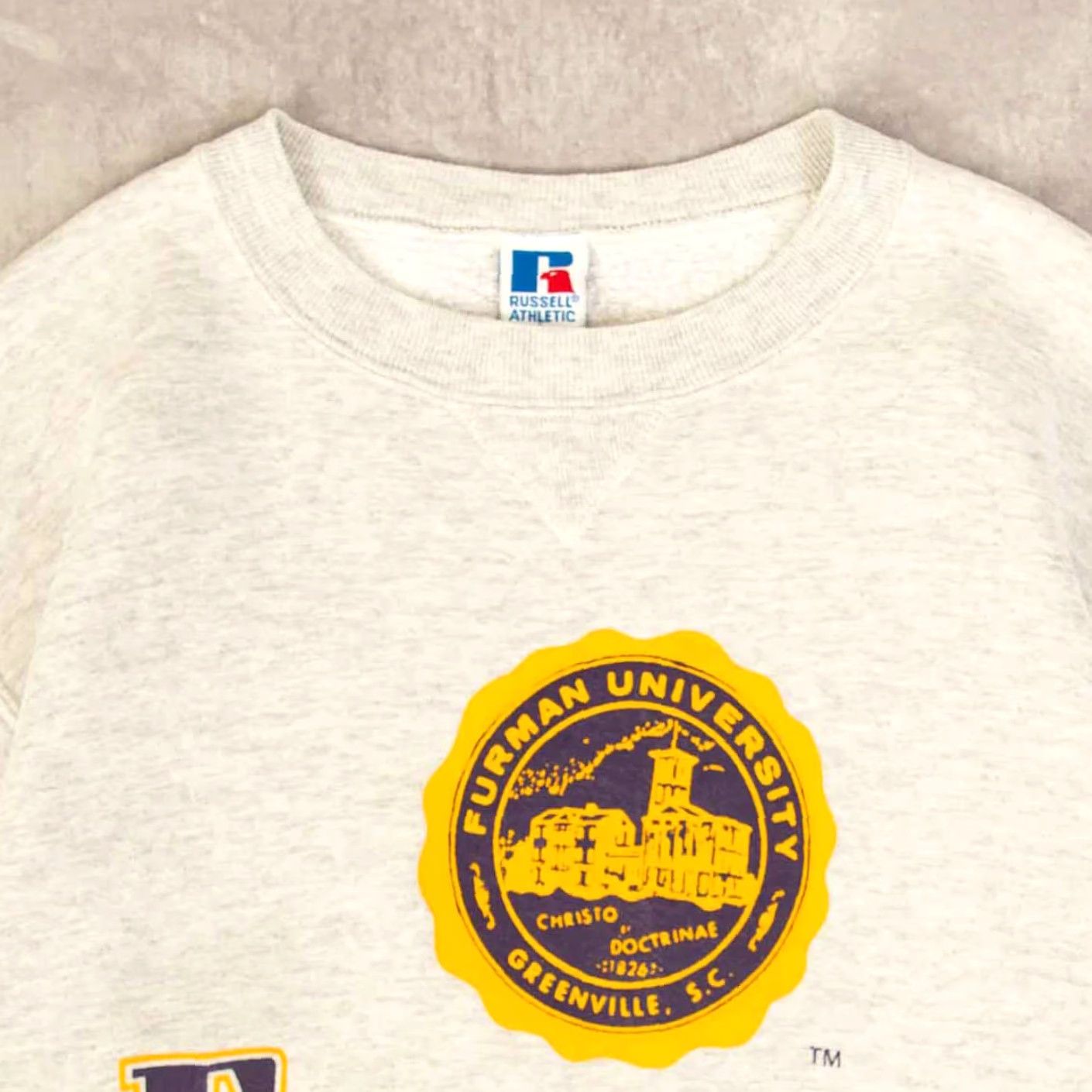 Russell Athletic VINTAGE Russell Athletic 90s Furman Graphic Sweatshirt Ladies L Light Grey Pullover Size L / US 10 / IT 46 - 3 Thumbnail