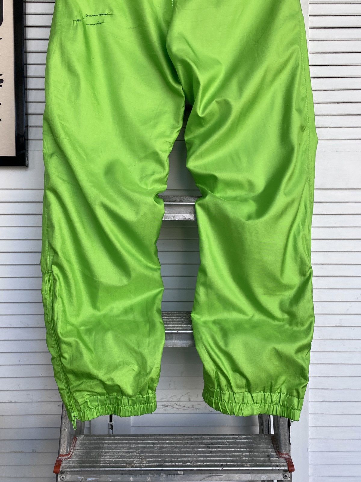 Puma × Vintage Vintage 90s Puma Track Retro Pants in Neon Green Y2K Joggers Size US 32 / EU 48 - 8 Thumbnail