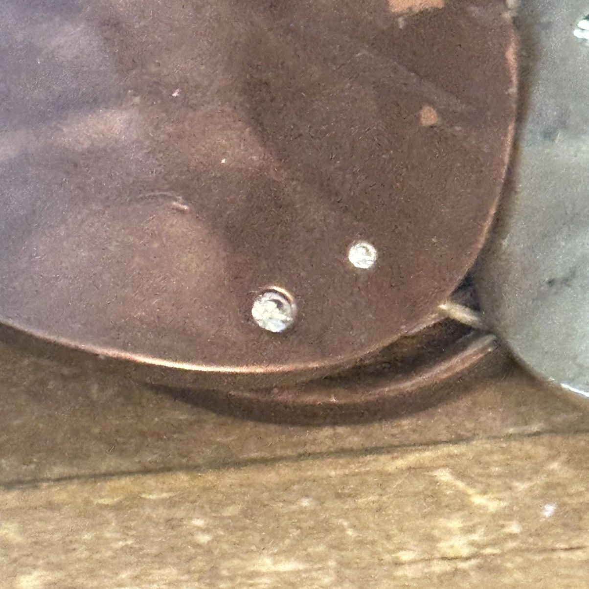 Kenneth Cole Kenneth Cole tricolor hammered disc stretch bracelet Size ONE SIZE - 6 Thumbnail