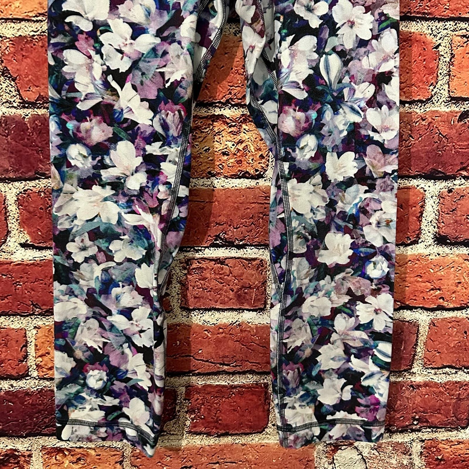 Lululemon lululemon leggings size 4 Size 27" / US 4 / IT 40 - 3 Thumbnail