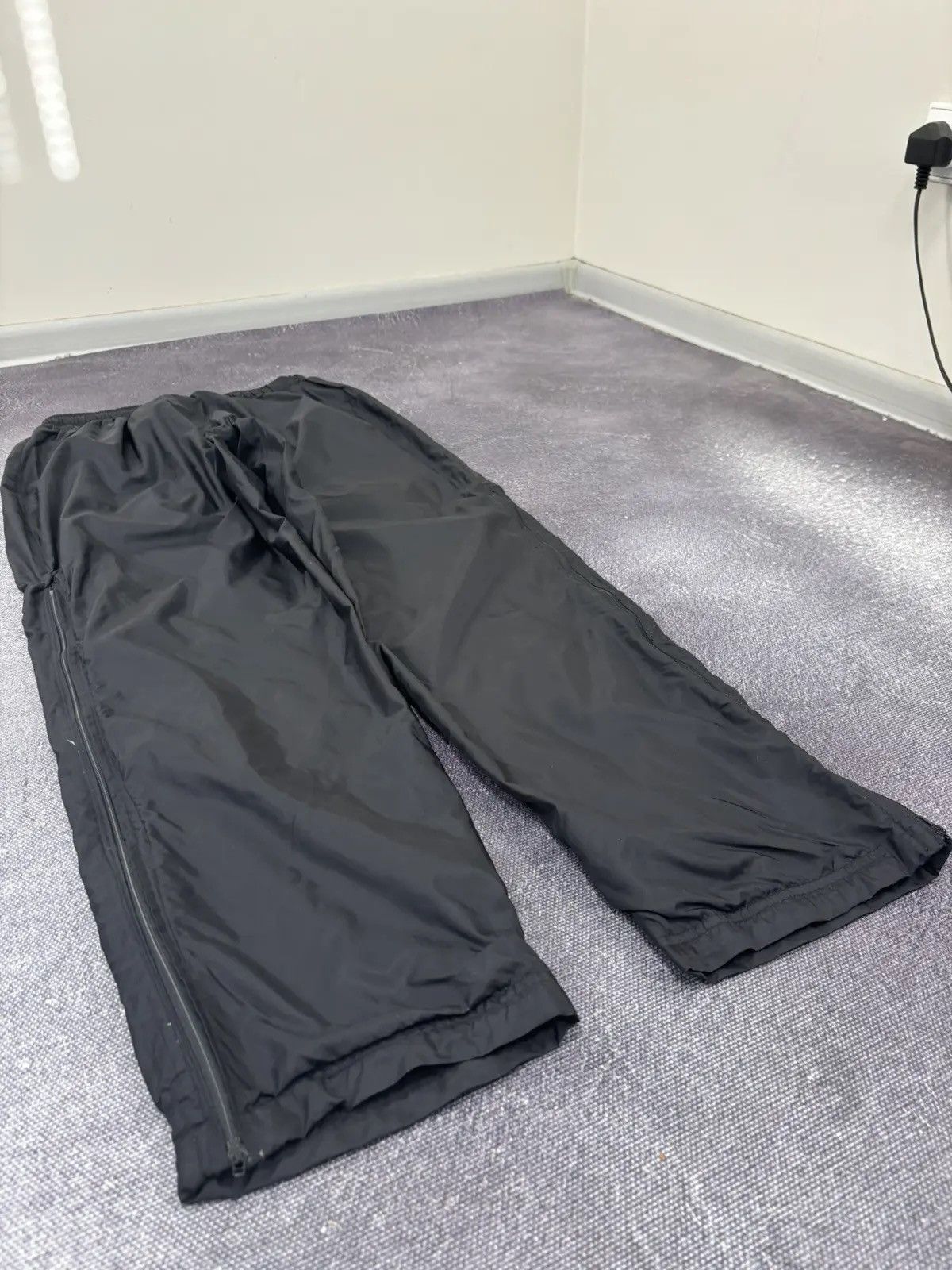 Nike × Vintage Vintage 90s Nike Y2K Drill Side Zip Retro Nylon Track Pants Size US 34 / EU 50 - 12 Thumbnail