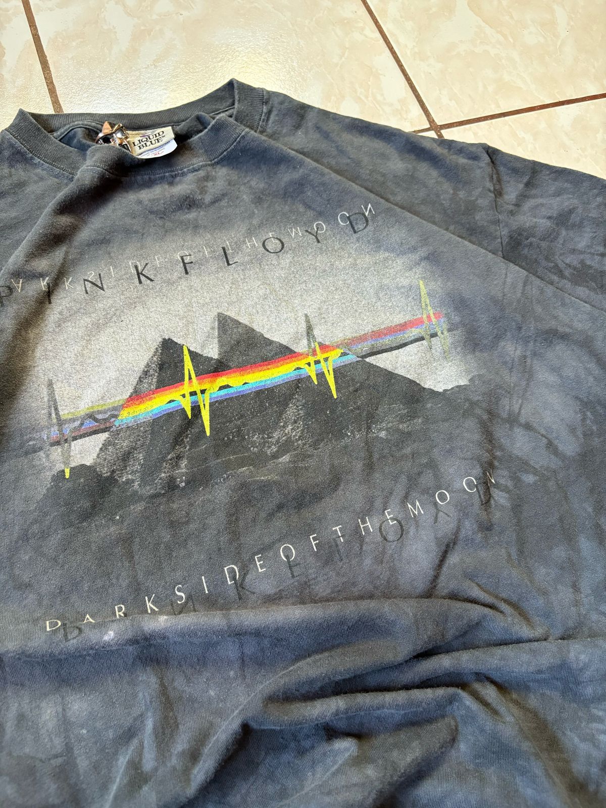 Liquid Blue Pink Floyd 2000s Size US XL / EU 56 / 4 - 1 Thumbnail