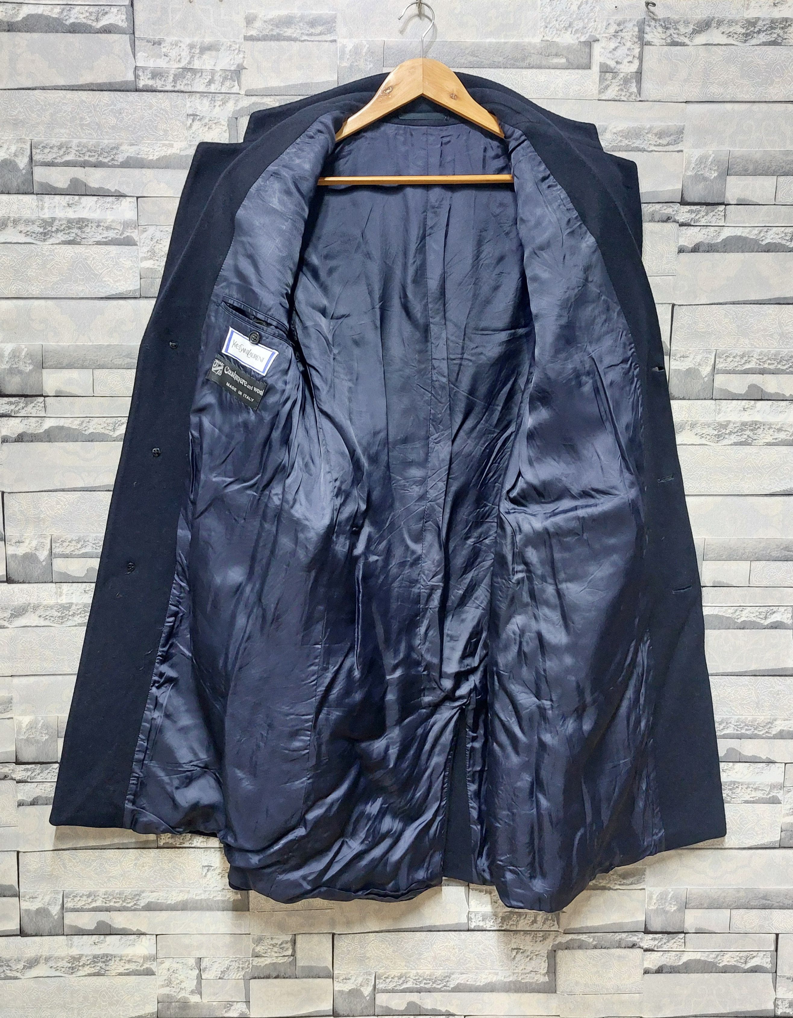 Yves Saint Laurent Yves Saint Laurent Size US M / EU 48-50 / 2 - 5 Thumbnail