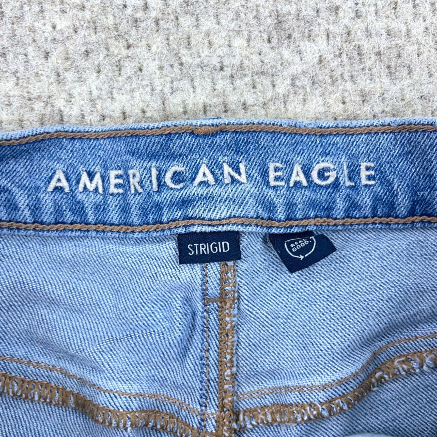 American Eagle Outfitters American Eagle Outfitters Shorts Women 0 Relaxed Fit Denim Light Blue 5-Pocket Jorts Distressed Holes Modern Classic Casual Women Size 25" / US 0 / IT 36 - 6 Thumbnail