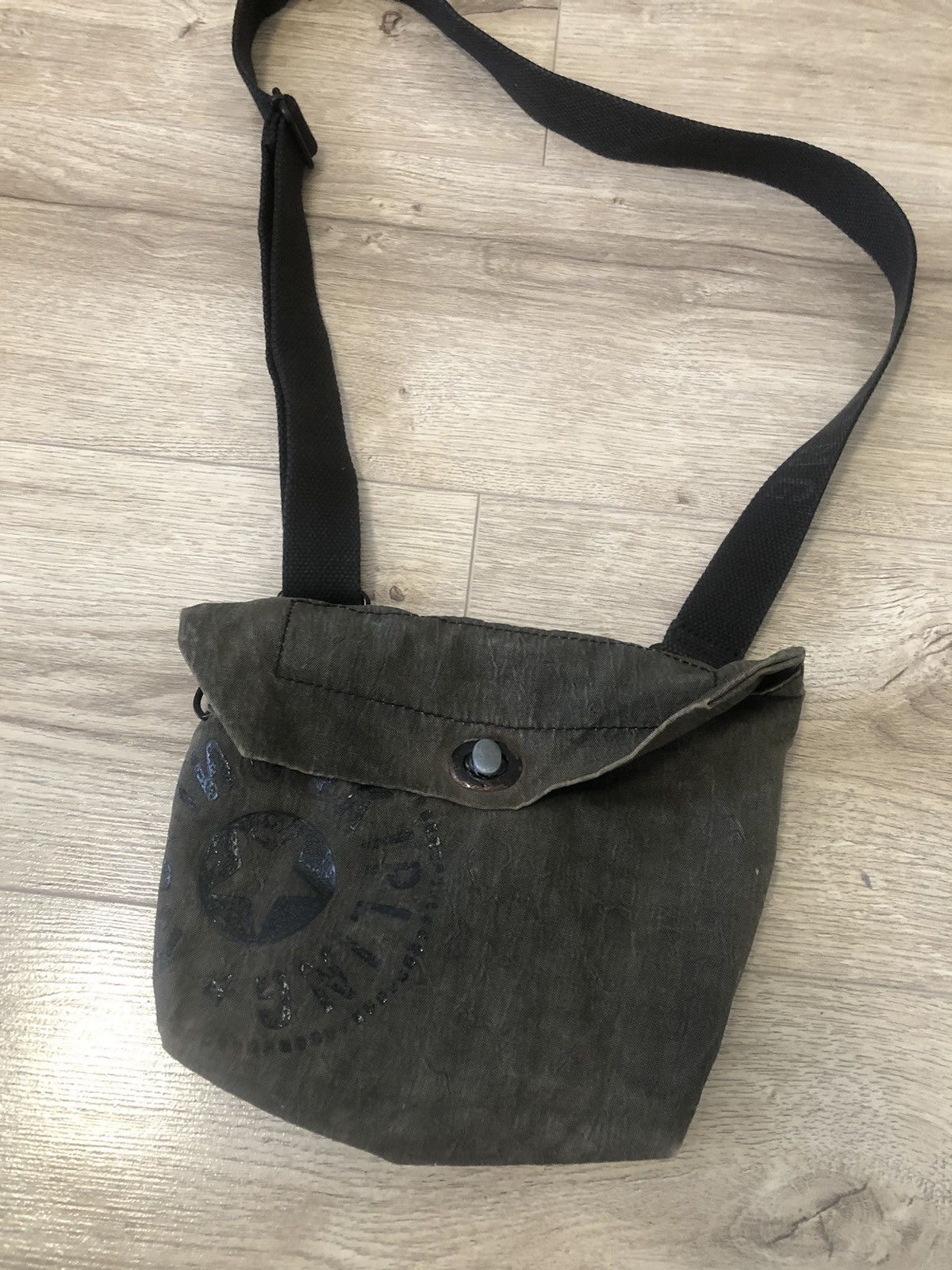 Kipling Y2K Bag Messenger in Beige, Men's