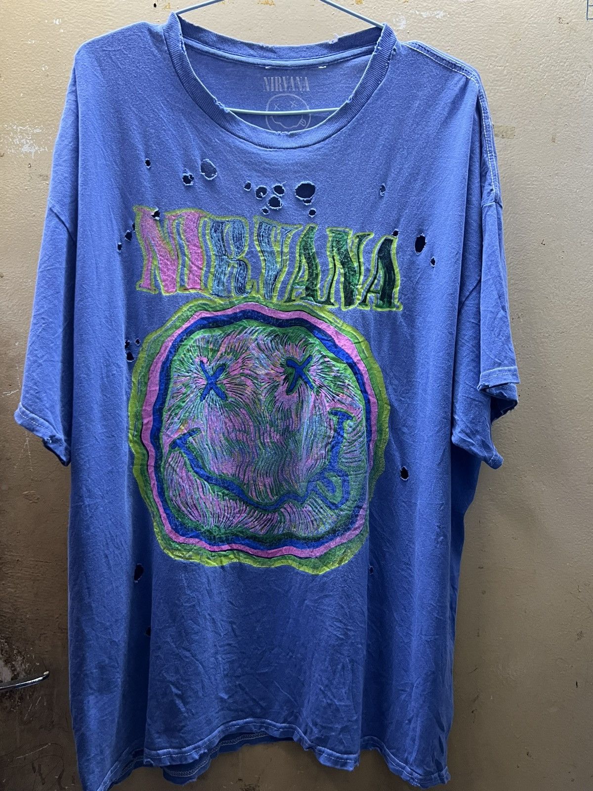 Band Tees Vtg y2k nirvana nevermind pinhole style tee Size US XL / EU 56 / 4 - 1 Thumbnail