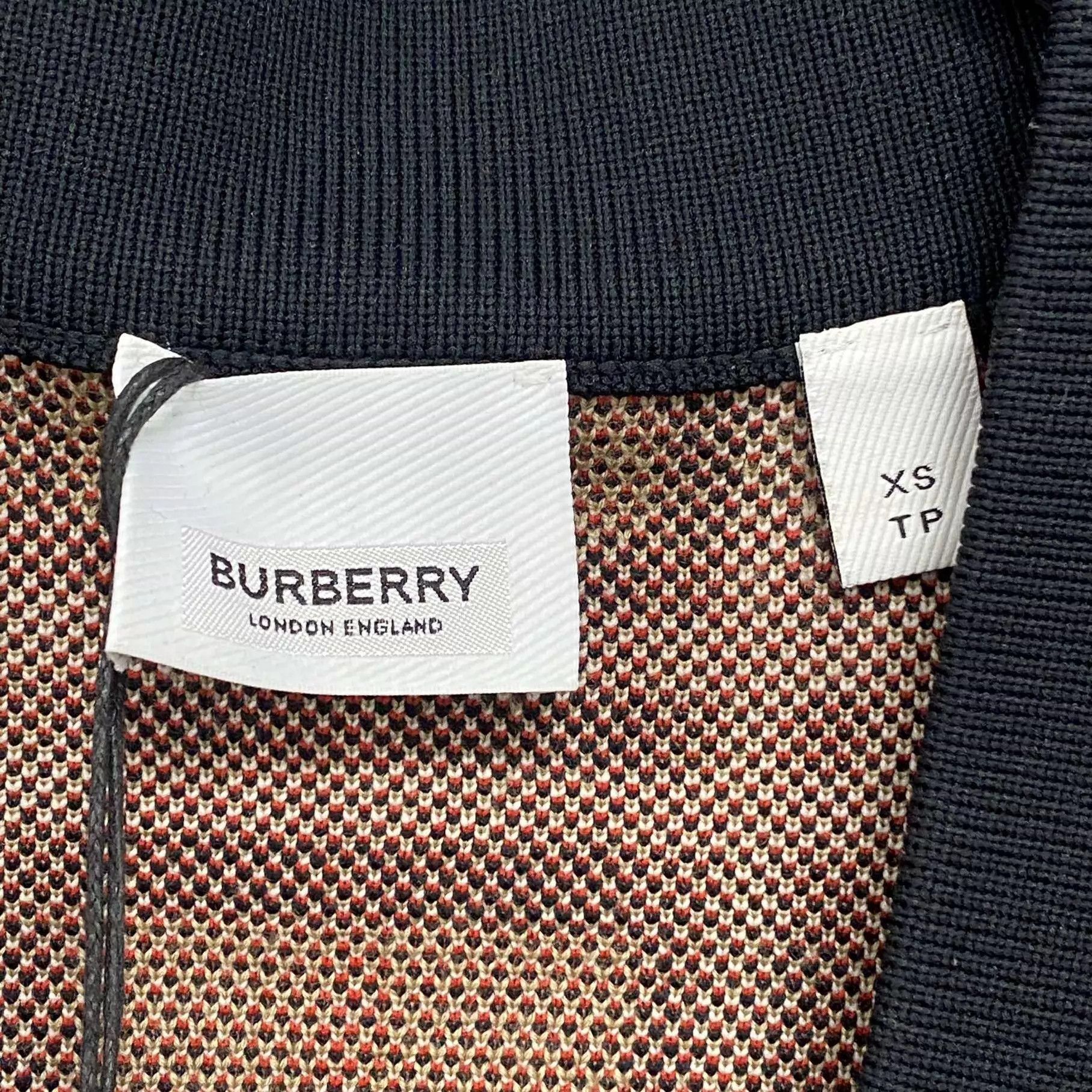 Burberry Burberry Classic Check Wool Cardigan New XS Size XS / US 0-2 / IT 36-38 - 6 Thumbnail
