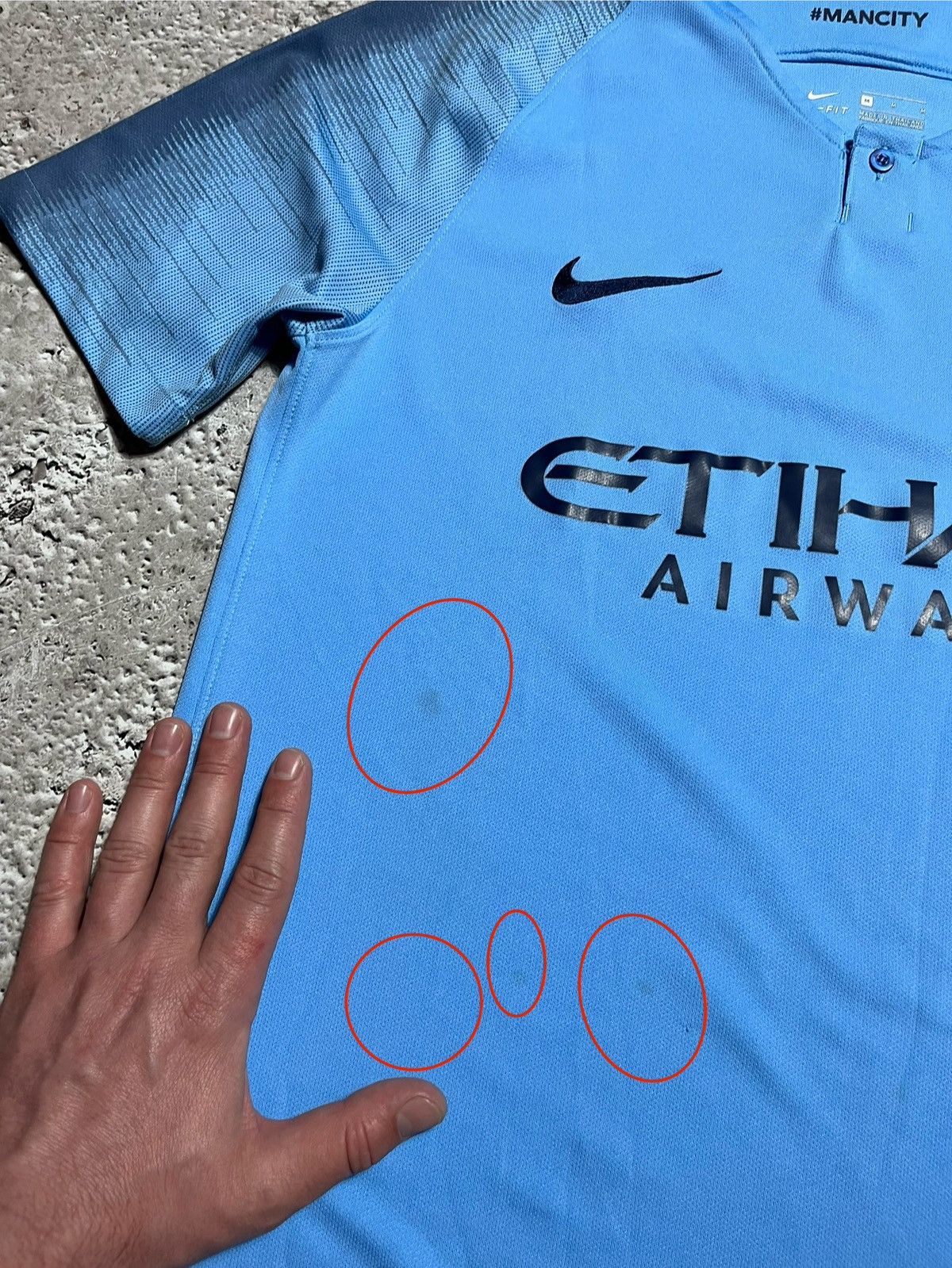 Nike Nike Manchester City 2018 Home Jersey Shirt Size M Size US M / EU 48-50 / 2 - 5 Thumbnail