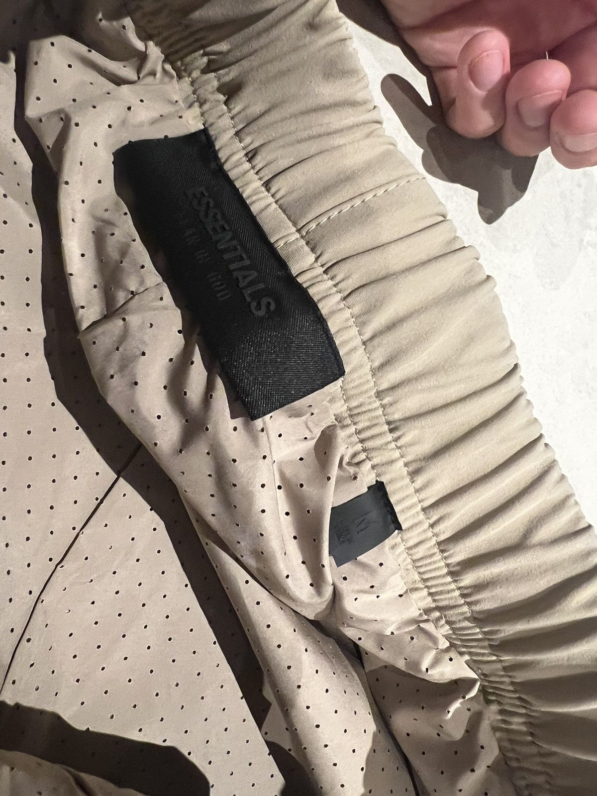 Essentials × Fear of God Fear of God Bonded Nylon Beige Pants Size US 32 / EU 48 - 5 Thumbnail