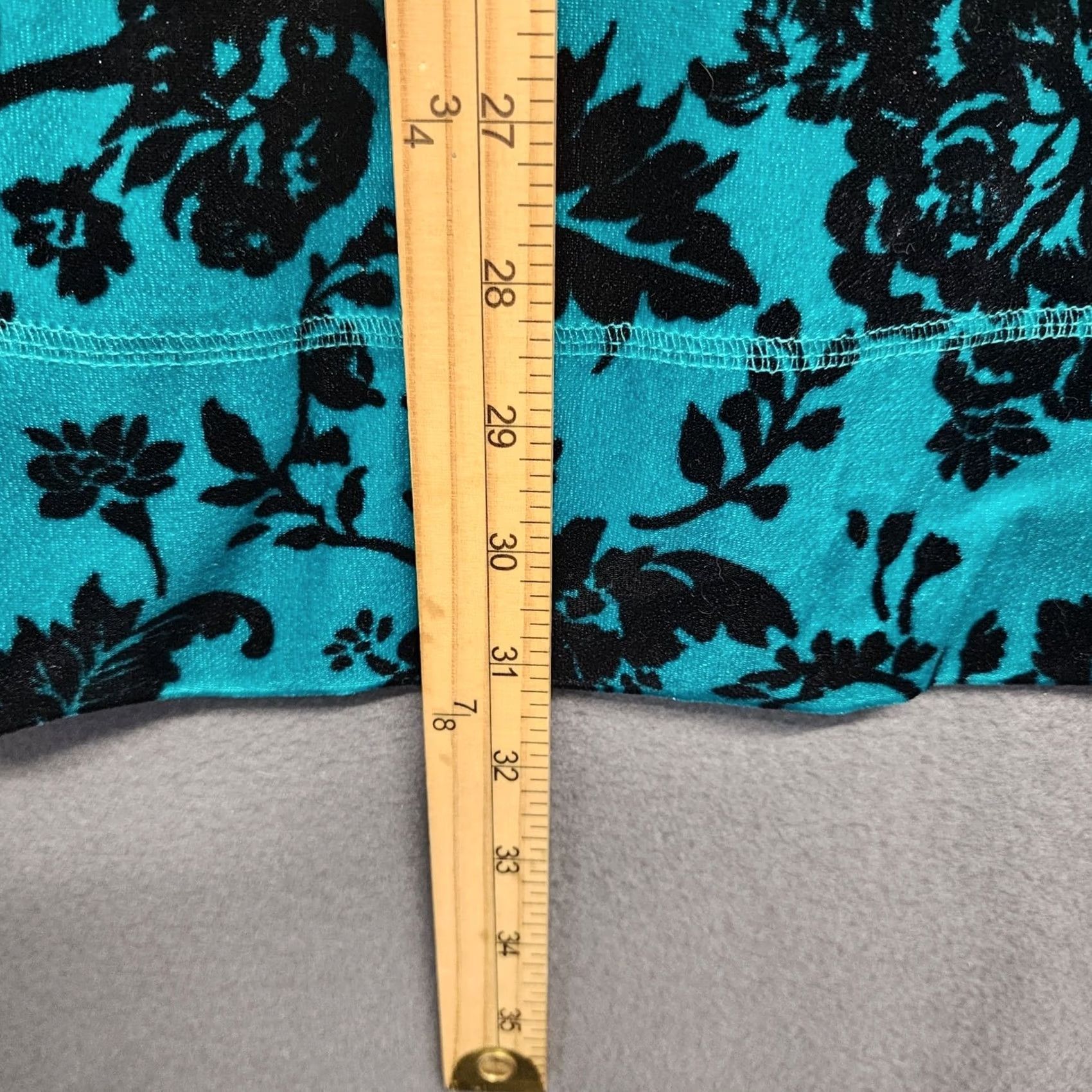 Vintage Woman Within Top 1X Turquoise Black Floral Crushed Velvet Long Sleeve Stretch Blouse Womens Size XL / US 12-14 / IT 48-50 - 6 Thumbnail
