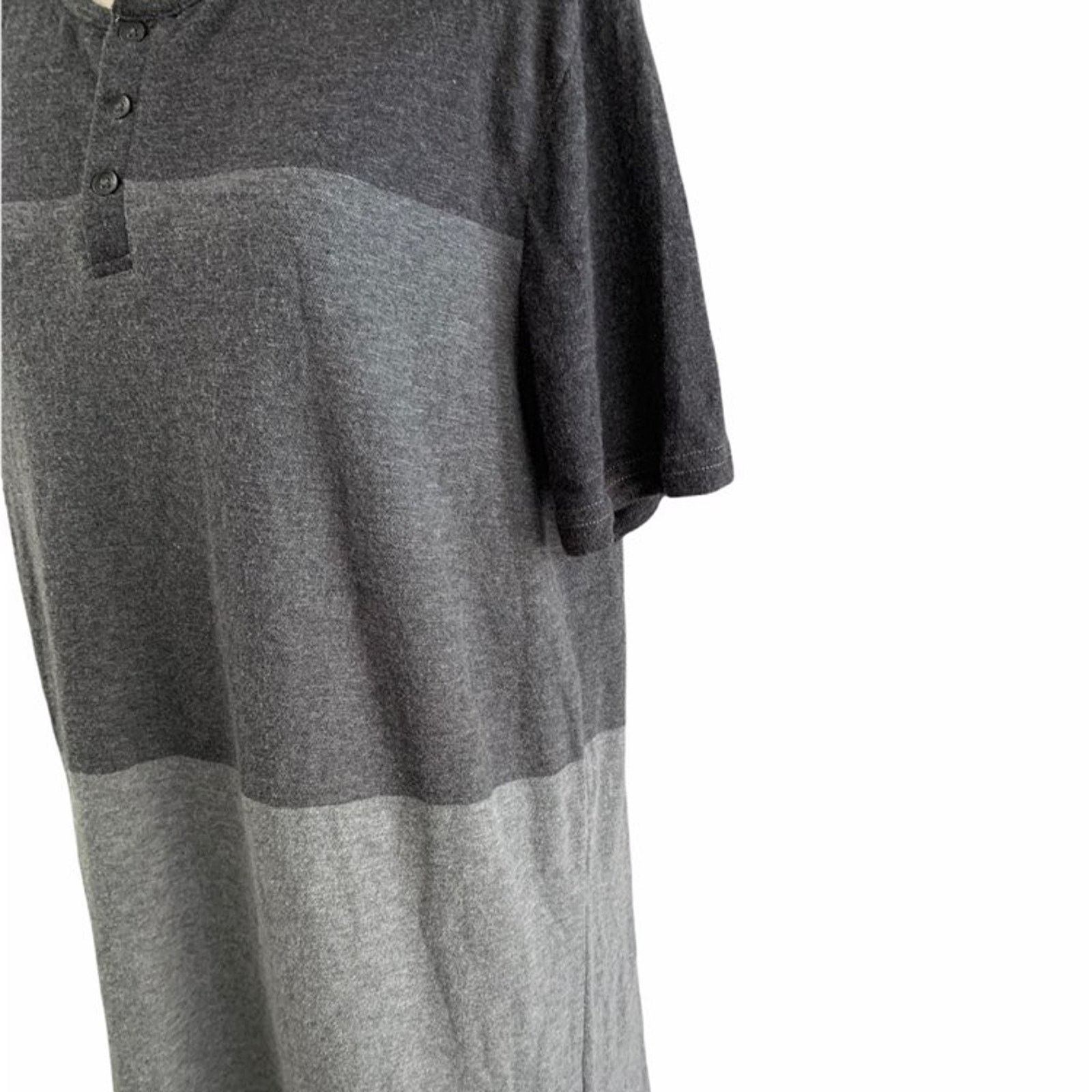 Calvin Klein Calvin Klein Men's Size Large Shirt Short Sleeves Cotton NEW Size US L / EU 52-54 / 3 - 3 Thumbnail