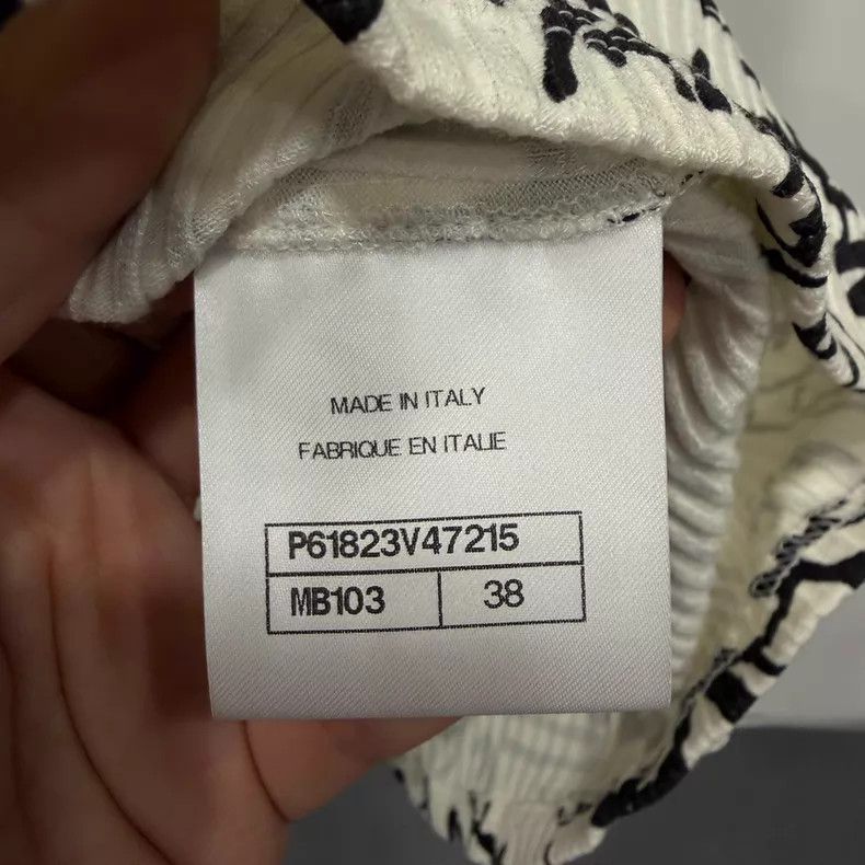 Chanel Chanel Black and white colour matching camelia graffiti ve Size XS / US 0-2 / IT 36-38 - 3 Thumbnail
