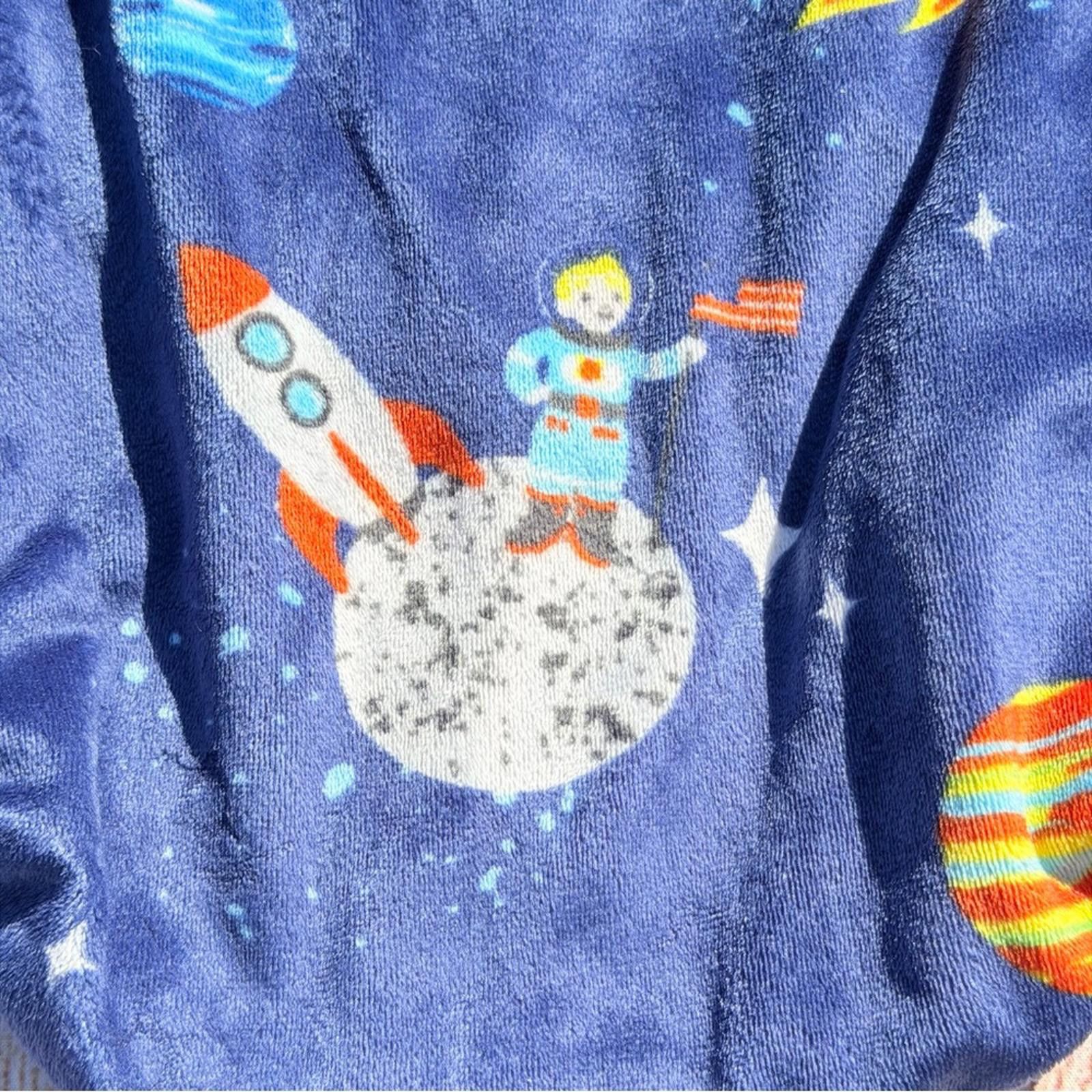 Other Blankets & Beyond 0/3 Months Space-Themed Swaddle Blanket Size ONE SIZE - 2 Thumbnail