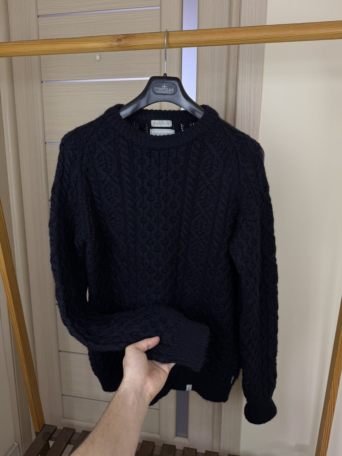Peregrine Peregrine Hudson Navy Aran Knit British Wool Jumper size L Size US L / EU 52-54 / 3 - 14 Thumbnail