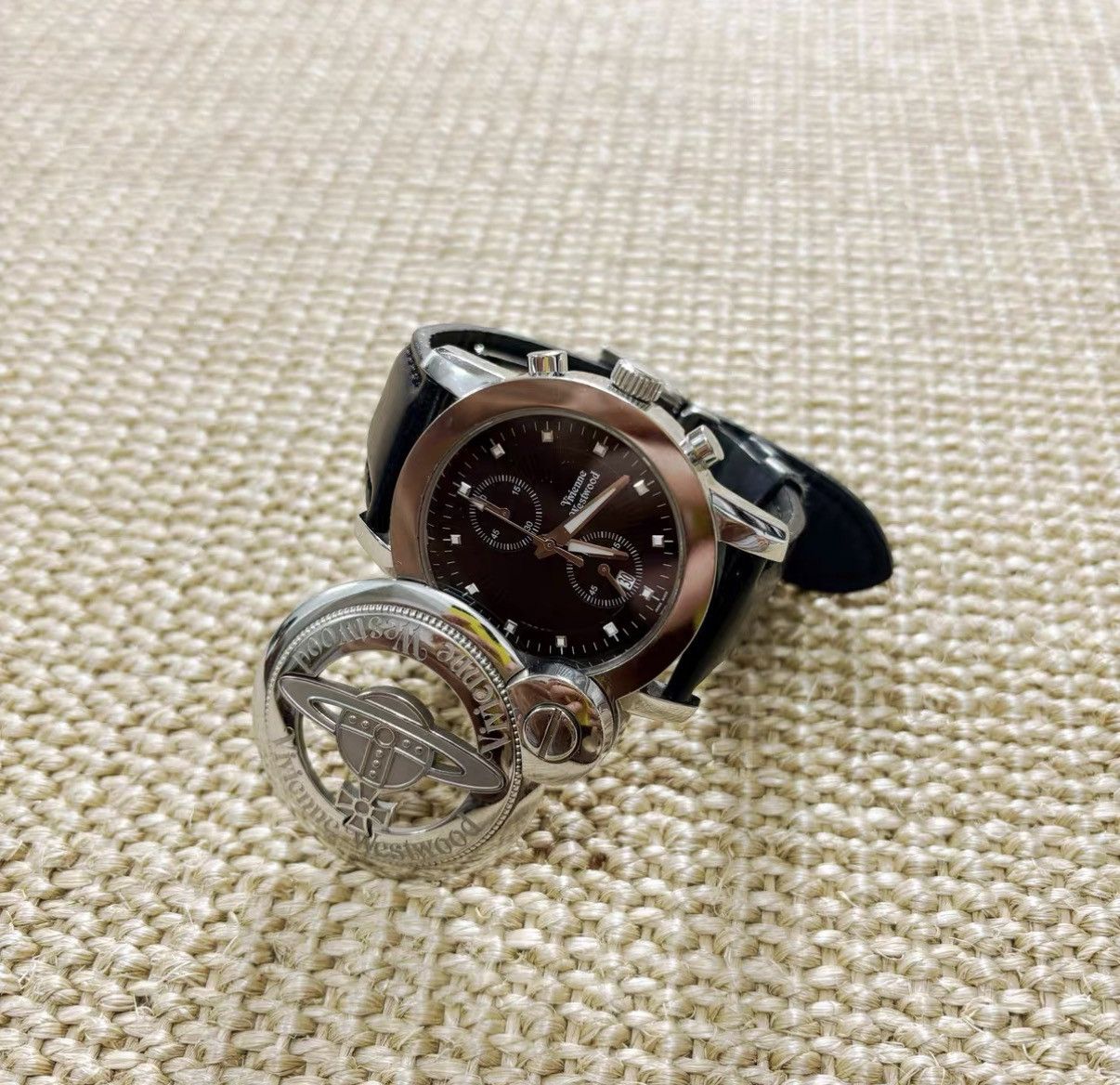Vivienne Westwood Vivienne Westwood Sliding Saturn Black & Silver Watch J29 Size ONE SIZE - 1 Thumbnail