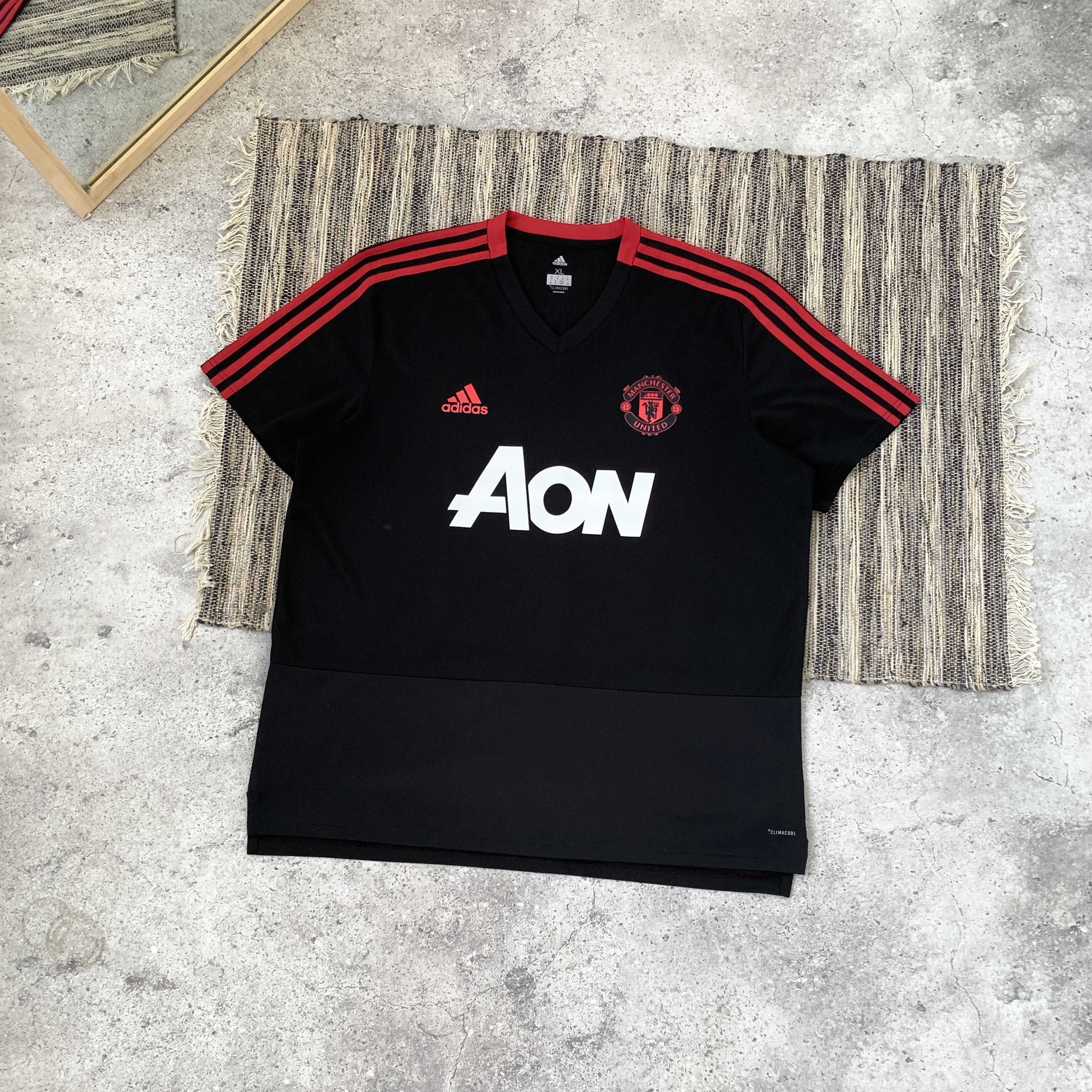 Adidas Adidas Manchester United Aon Graphic Black Jersey Tee Shirt Size US XL / EU 56 / 4 - 1 Thumbnail