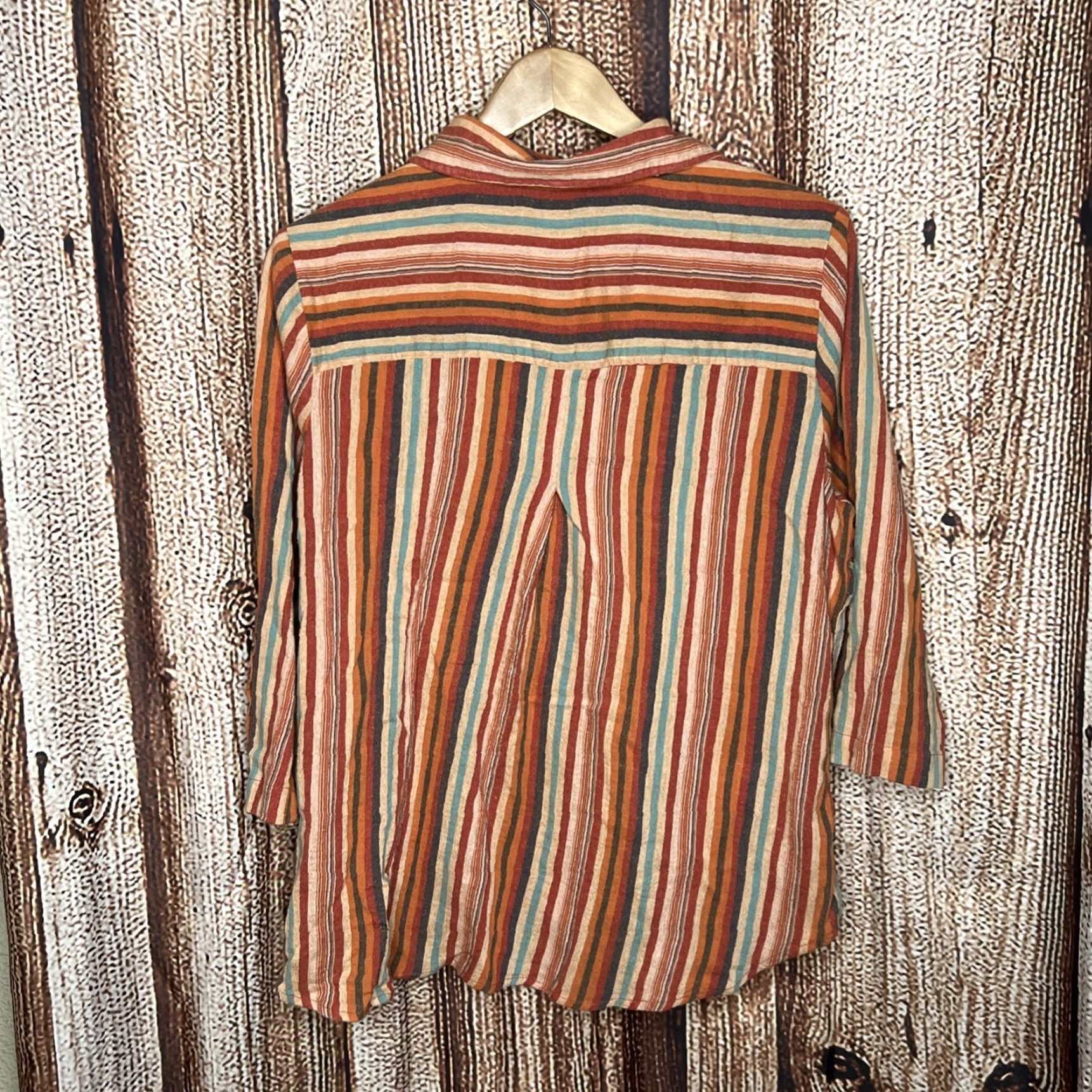Coldwater Creek Coldwater Creek Shirt Womens Medium Striped Button Up Long Sleeve Blouse Top Size M / US 6-8 / IT 42-44 - 3 Thumbnail