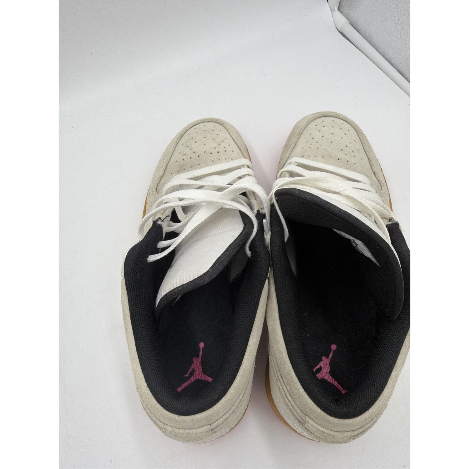 Jordan Brand Size 9.5 - Air Jordan 1 Low White Gym Yellow Size US 9.5 / EU 42-43 - 5 Thumbnail