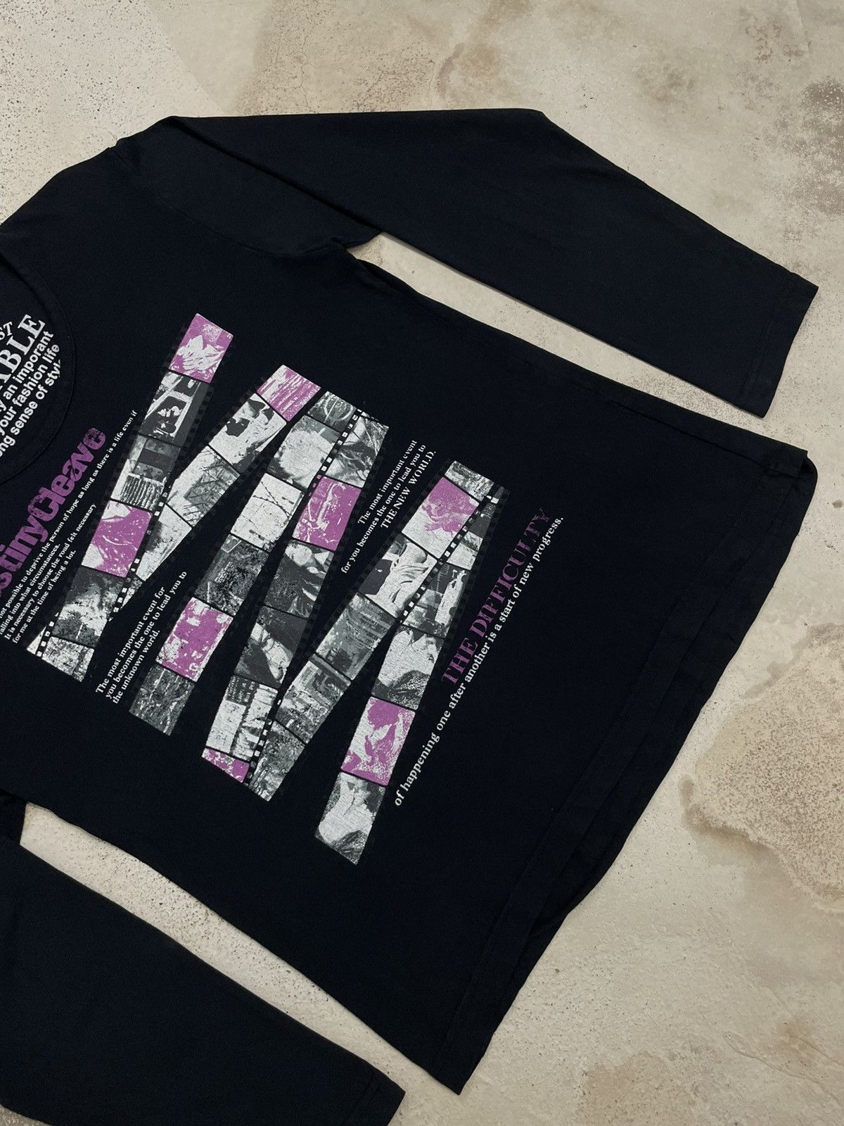 Hysteric Glamour Desirable Destiny Cleave Girl Vintage Photo Film Life Poem Size US M / EU 48-50 / 2 - 5 Thumbnail