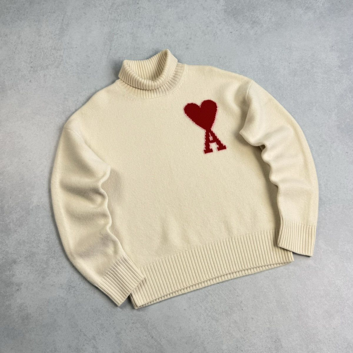 AMI AMI PARIS OVERSIZED HEART LOGO TURTLENECK SWEATER 100% WOOL Size US S / EU 44-46 / 1 - 2 Thumbnail