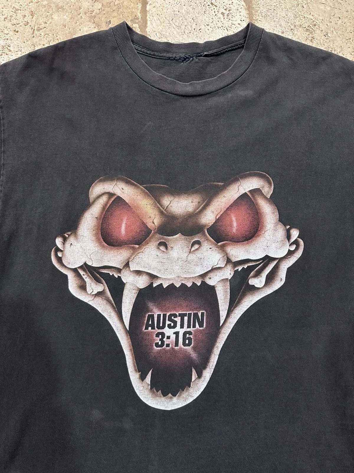Vintage Vintage Stone Cold Steve Austin Don’t Trust Anybody WWF Tee Size US XL / EU 56 / 4 - 6 Thumbnail