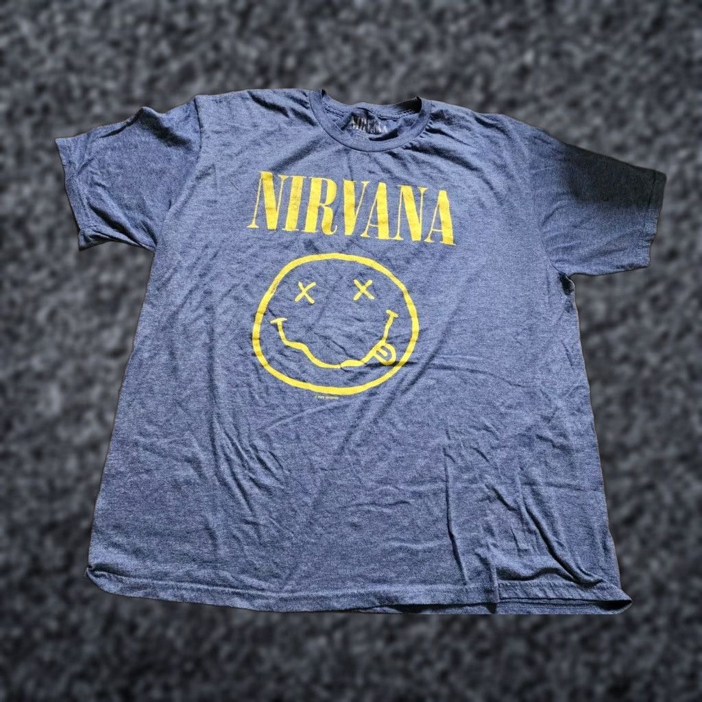 Vintage VINTAGE Nirvana T-Shirt Mens 2XL Officially Licensed Kurt Cobain Smiley Rock Band Graphic Print Crew Neck Blue 90s Retro Vintage Music Shirt Mens Size US XXL / EU 58 / 5 - 1 Thumbnail