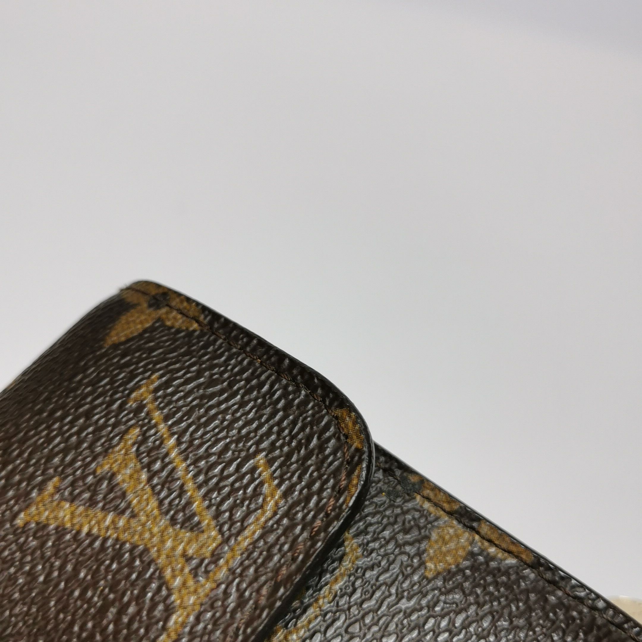 Louis Vuitton Louis Vuitton (LV) Joey cowhide vegetable tanned leather Mo Size ONE SIZE - 2 Thumbnail