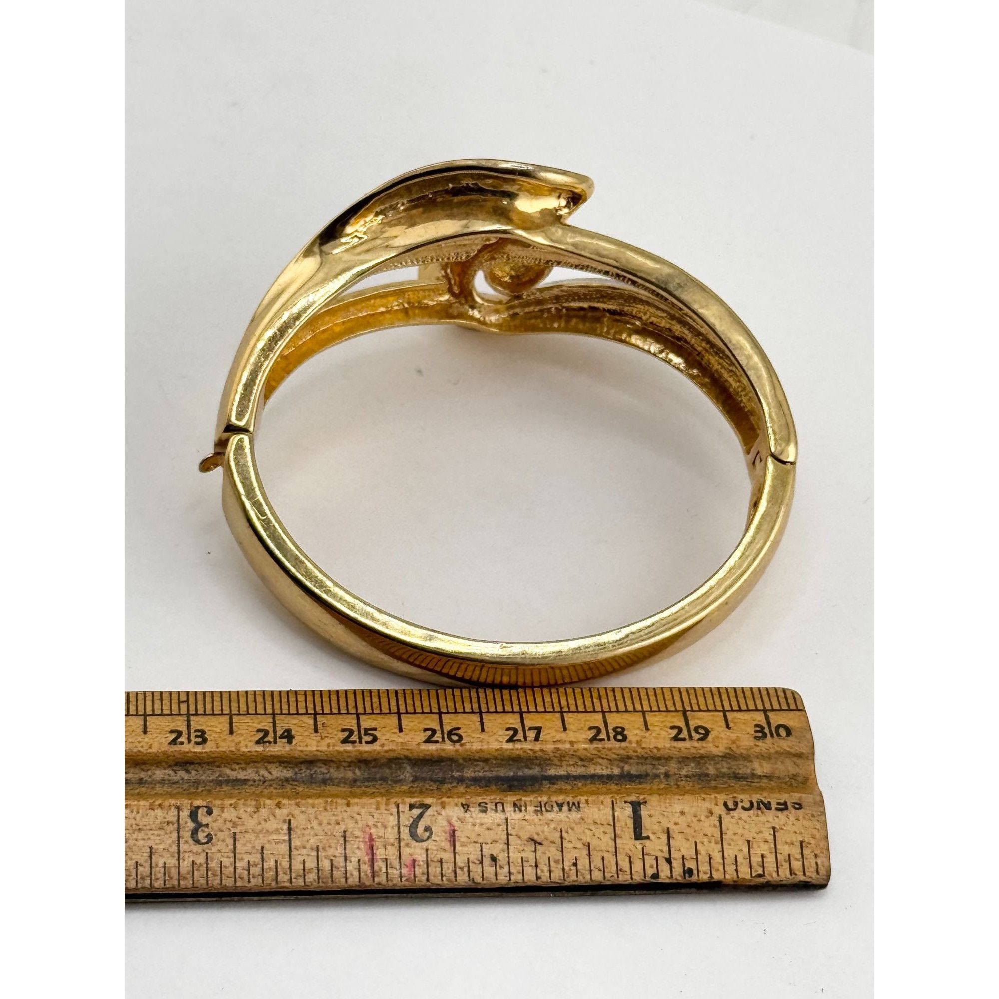 Vintage Vintage gold silver large cuff hinged bangle bracelet Size ONE SIZE - 4 Thumbnail