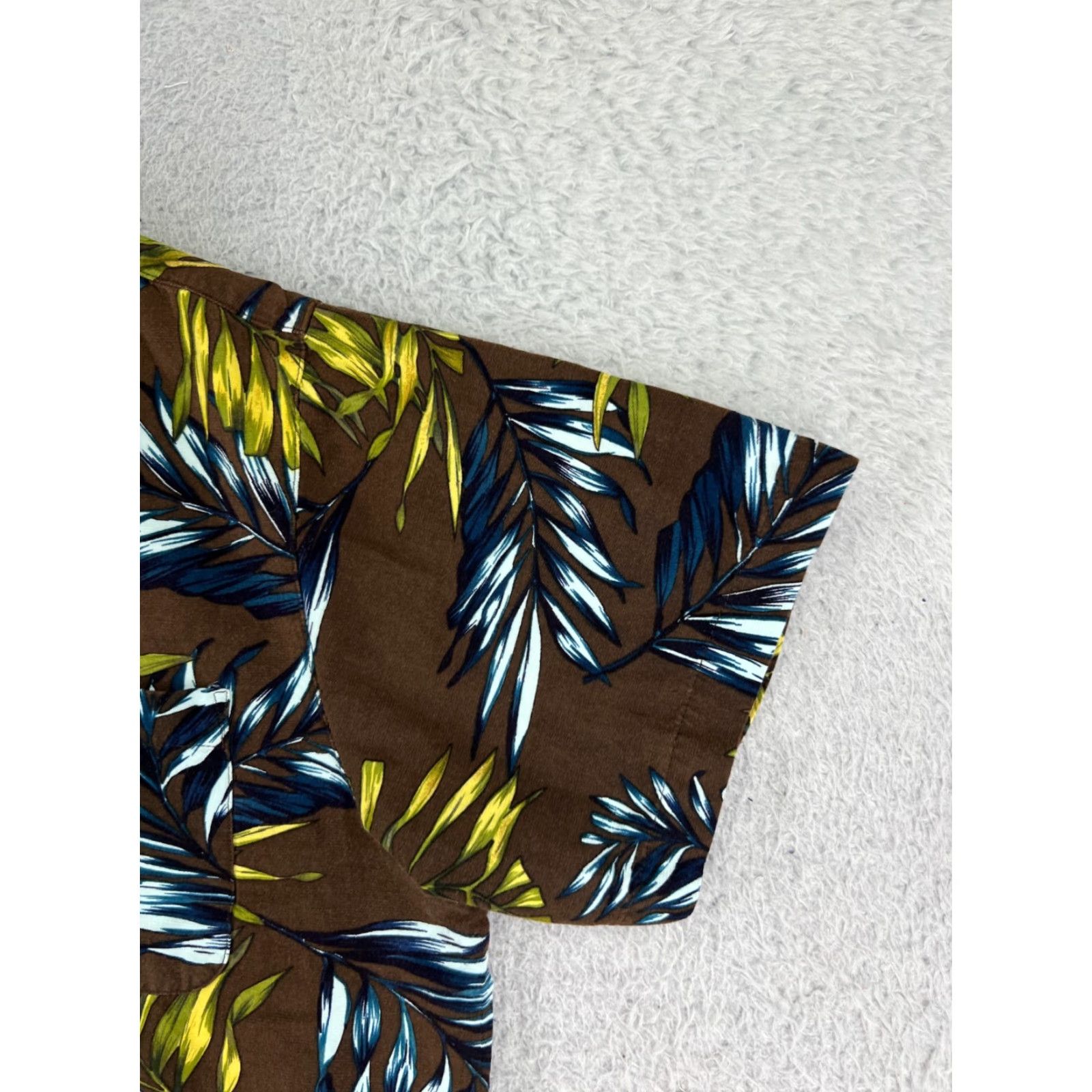 Vintage Milano Bay Shirt Mens Medium Brown Floral Palm Leaf Hawaiian Rayon Blend Size US M / EU 48-50 / 2 - 5 Thumbnail