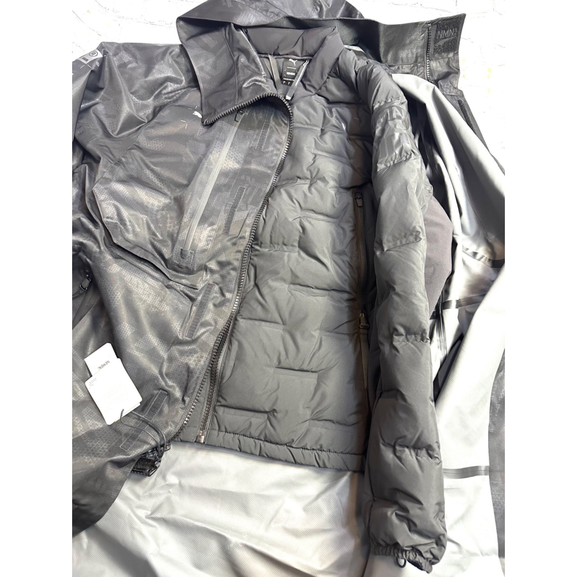 Nemen × Puma PUMA x NEMEN 2 IN 1 3L JACKET Size US S / EU 44-46 / 1 - 9 Thumbnail