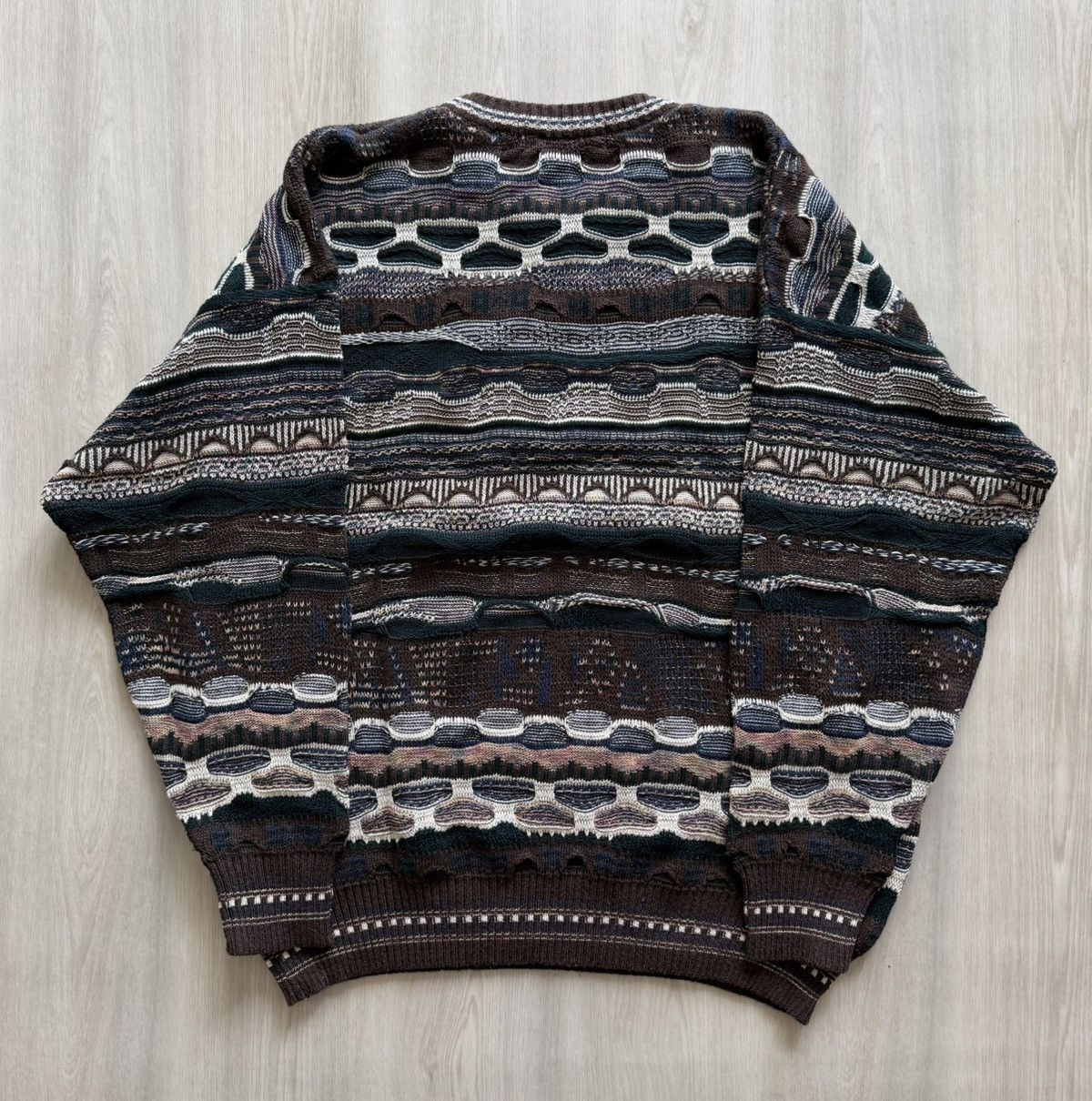 Vintage Vintage Brandini 3D Textured Coogi Style Knit Sweater Sz L Size US L / EU 52-54 / 3 - 7 Thumbnail