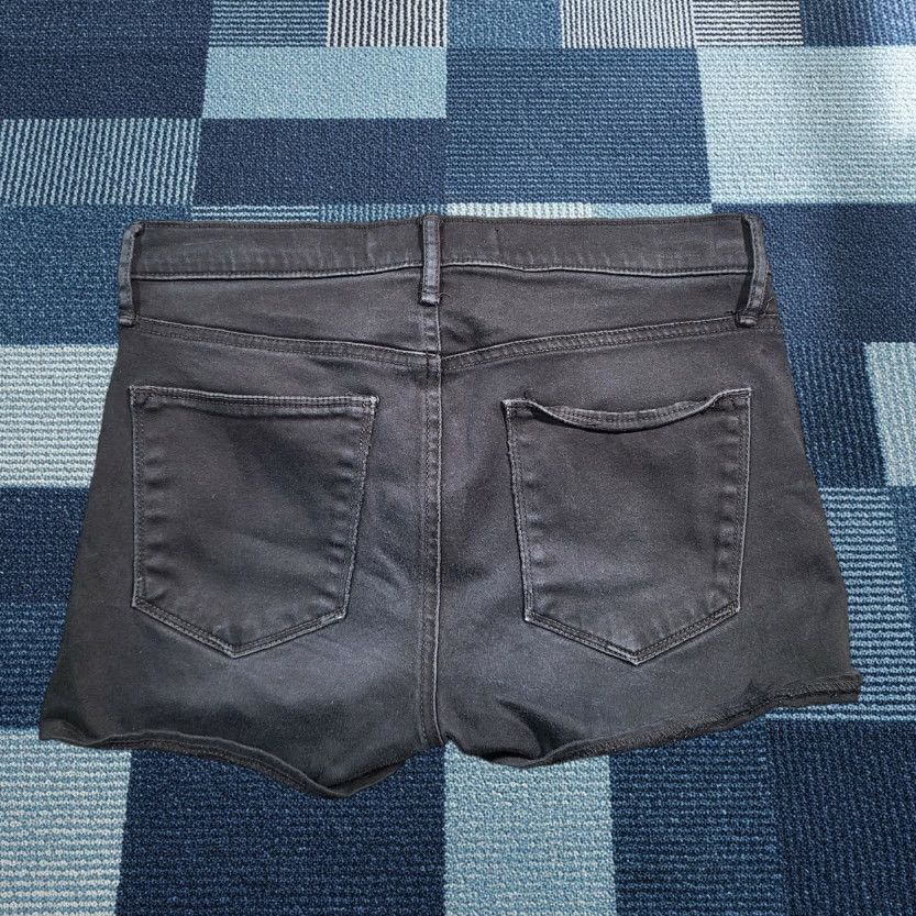 Gap Gap Shorts Womens 27R Black Denim Mid Rise Zip Closure 5-Pocket Casual Summer 1969 Brand Gap Mens? Size 27" / US 4 / IT 40 - 1 Thumbnail