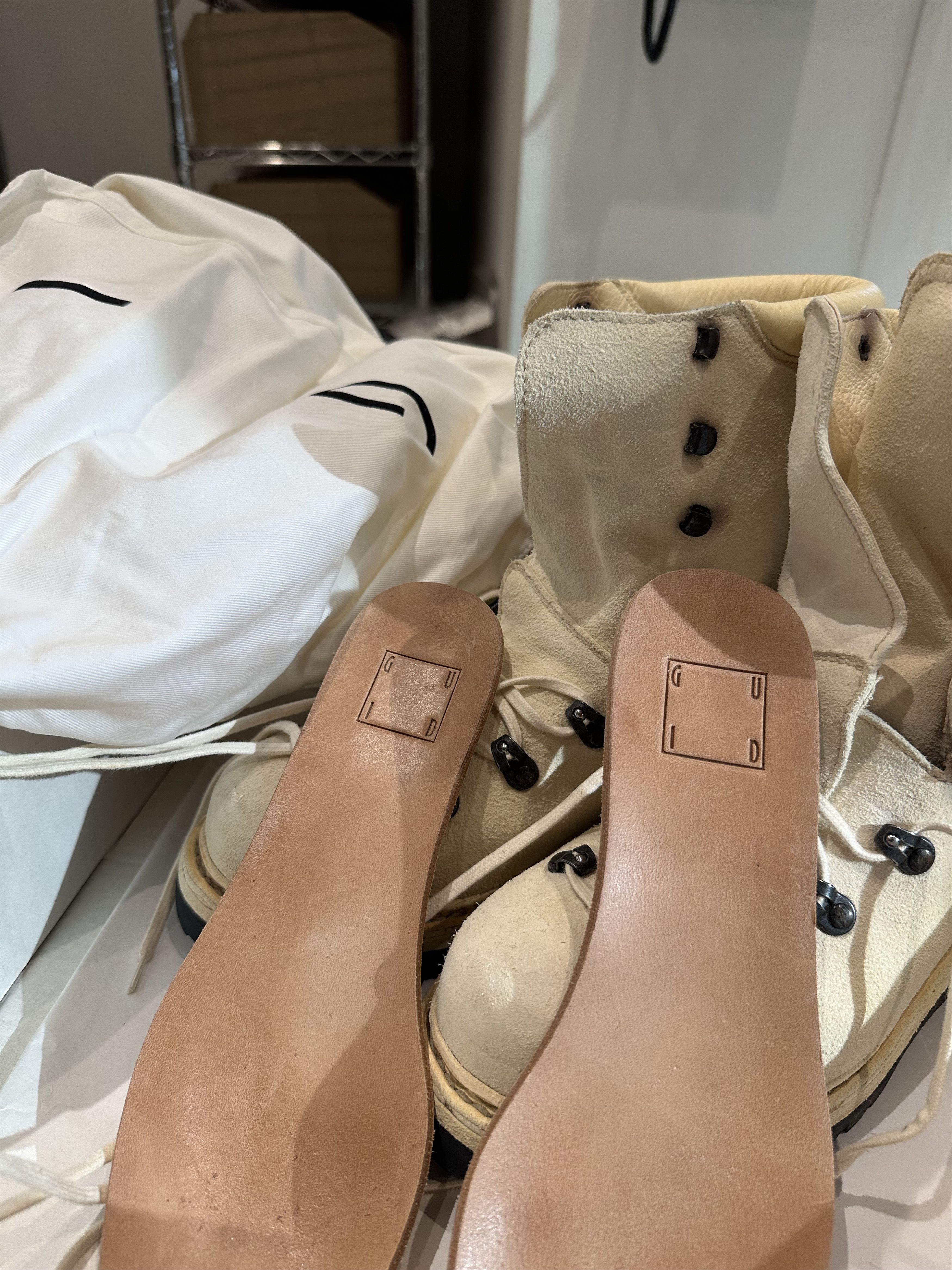 Guidi Guidi 20 "Mountain" Boots in Off-White Suede Size US 8 / EU 41 - 8 Thumbnail