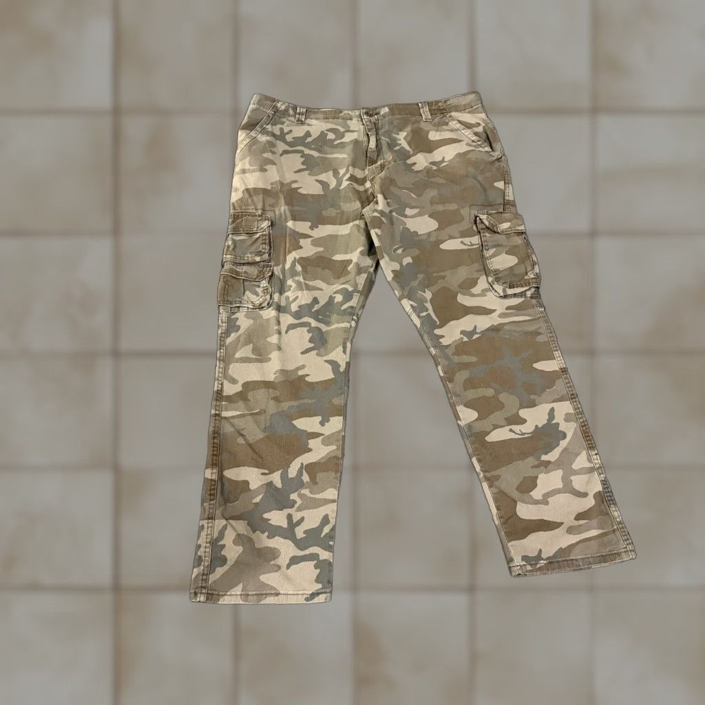 Wrangler Wrangler Jeans Cargo Pants Camouflage Beige 42 Mens Regular 5-Pocket Denim Inseam 30 Tactical Utility Cowboy Size US 42 / EU 58 - 1 Thumbnail