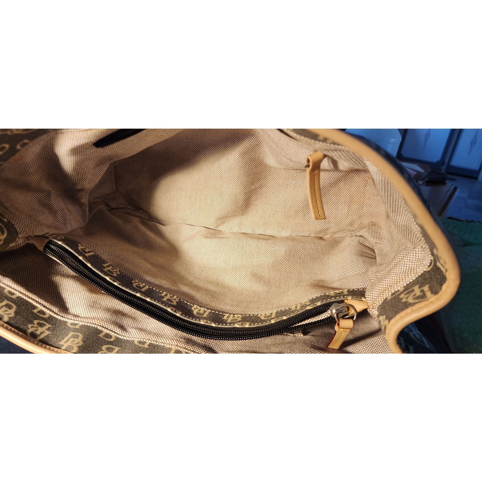 Dooney & Bourke Vintage Dooney & Bourke Monogram Canvas Tote Leather Trim Size ONE SIZE - 4 Thumbnail