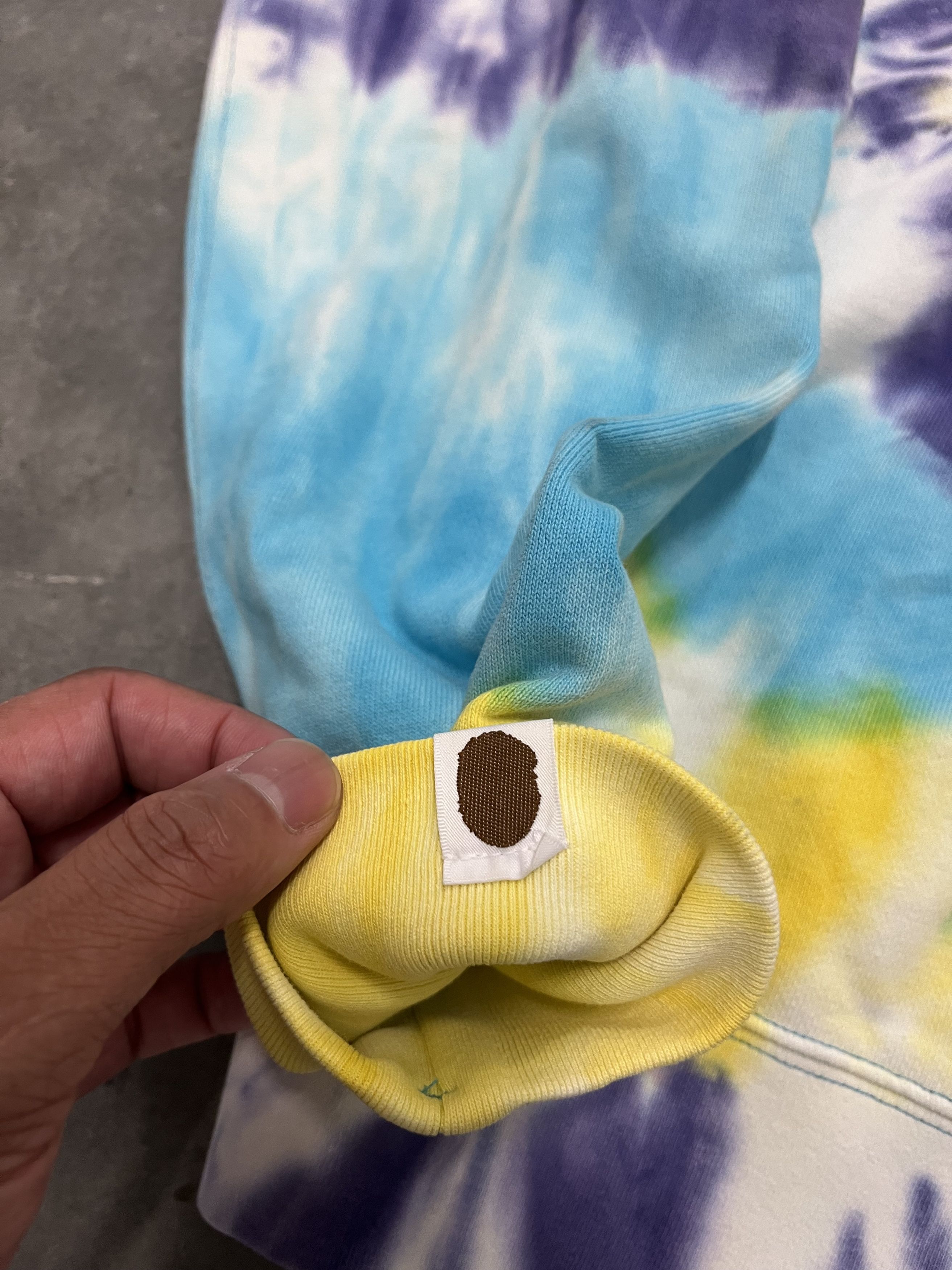 Bape Bape tie die hoodie a bathing ape L Size US L / EU 52-54 / 3 - 6 Thumbnail