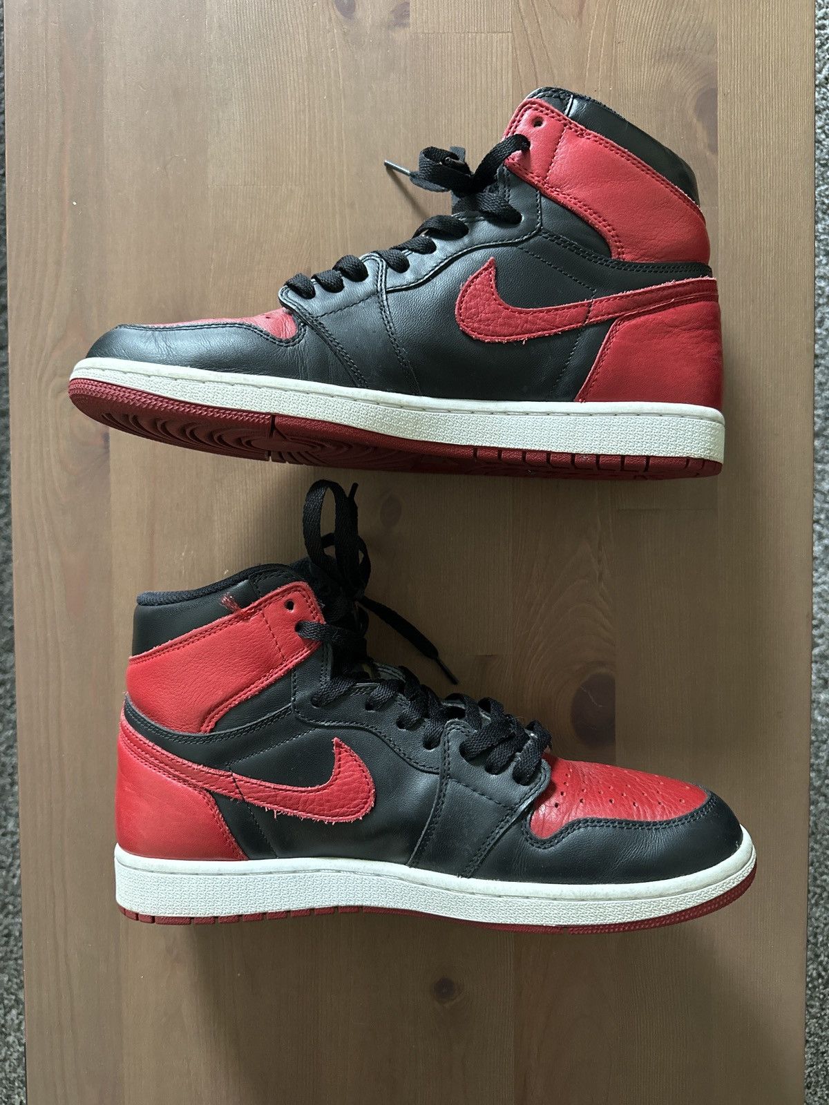 Jordan Brand Air Jordan 1 Retro “Banned 2016” Size US 11 / EU 44 - 2 Thumbnail