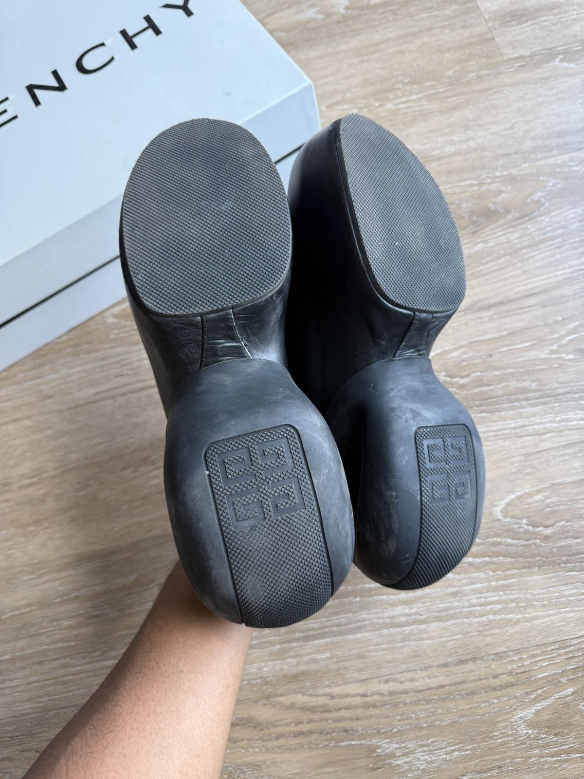 Givenchy Givenchy G Leather Clogs Low Size US 9 / EU 42 - 4 Thumbnail