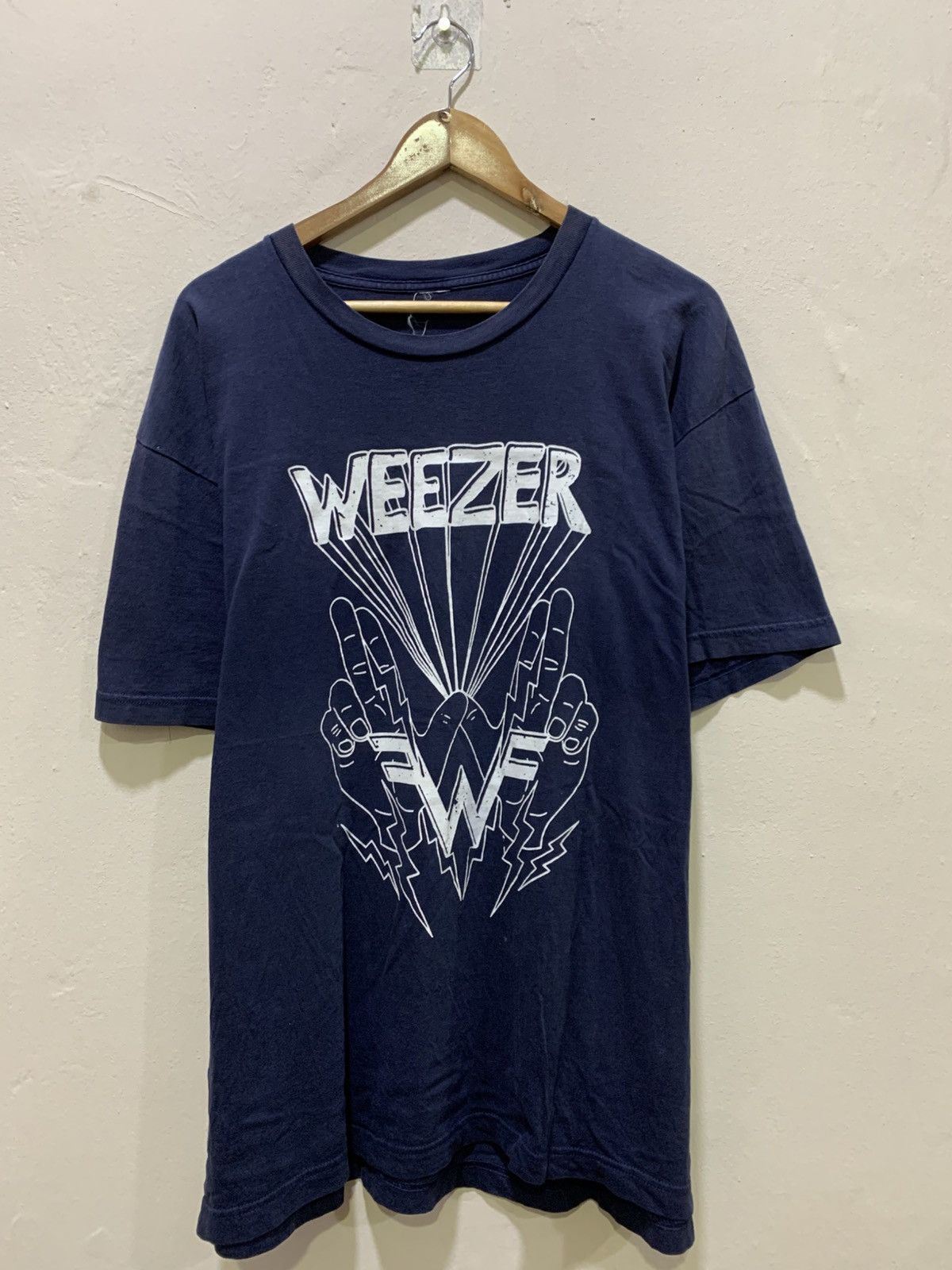 Band Tees Vintage Weezer Hand Sign Shirt Size US XL / EU 56 / 4 - 1 Thumbnail