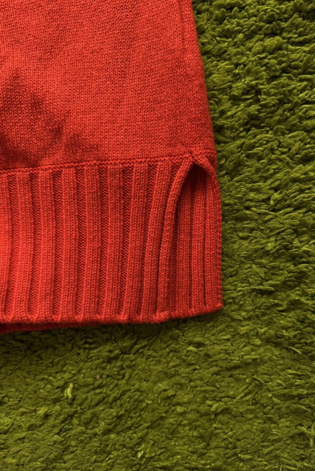 Designer Sousi 100% cashmere v-neck sweater Size M / US 6-8 / IT 42-44 - 3 Thumbnail