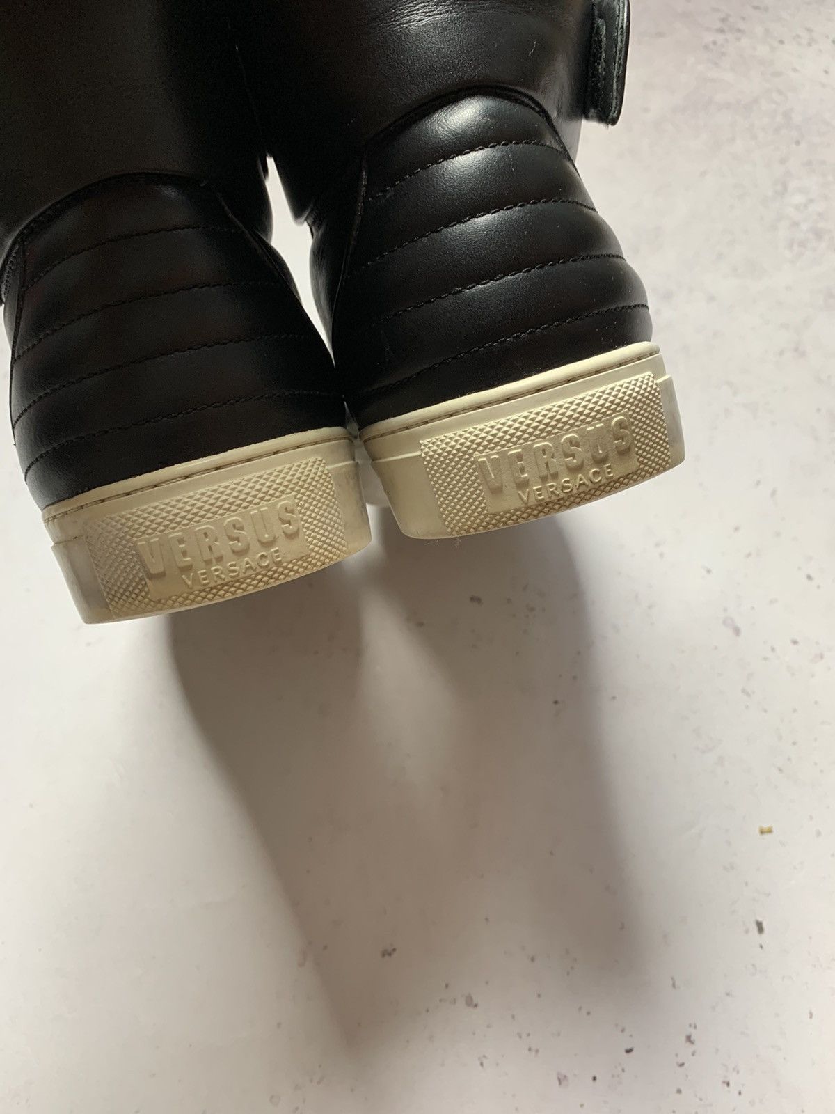 Designer × Versus Versace × Vintage Versus Versace Lion Head Opium Leather Hi-tops Sneakers Size US 8 / EU 41 - 6 Thumbnail