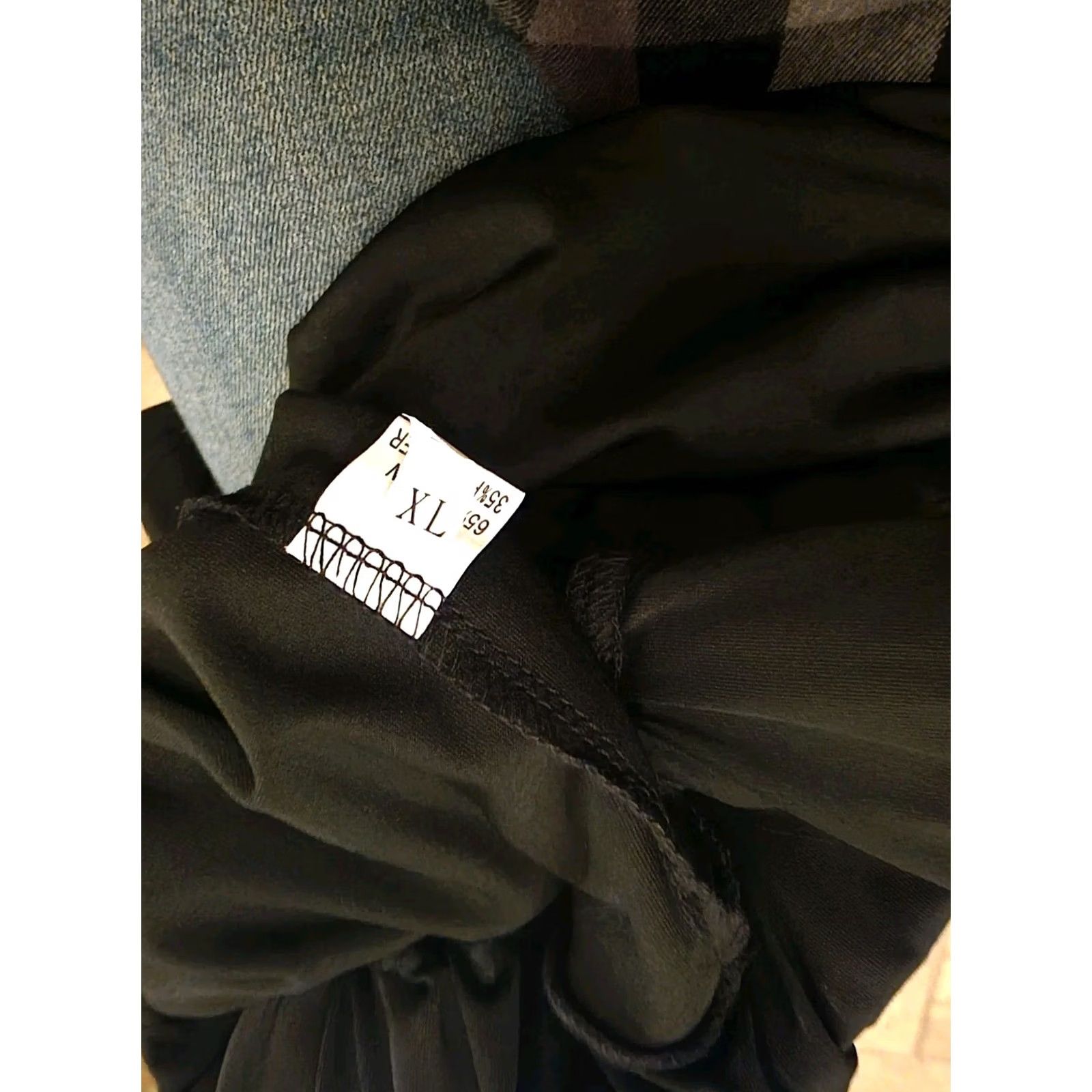Vintage VINTAGE? No; But actually: Unbranded XL Black Skirt Knee Length 65% Cotton 35% Poly Womens Regular A-Line No Tag Size 40" / US 18 - 5 Thumbnail