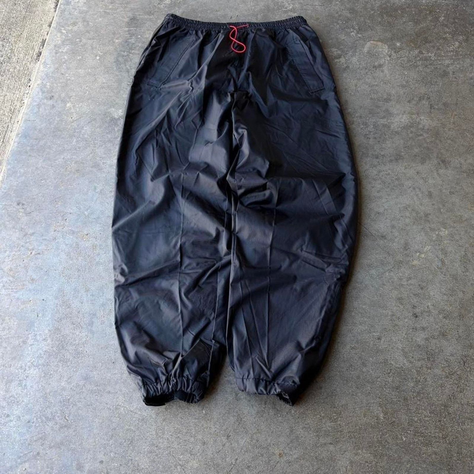 Marlboro 90s marlboro lined track sweats Size US 30 / EU 46 - 2 Thumbnail