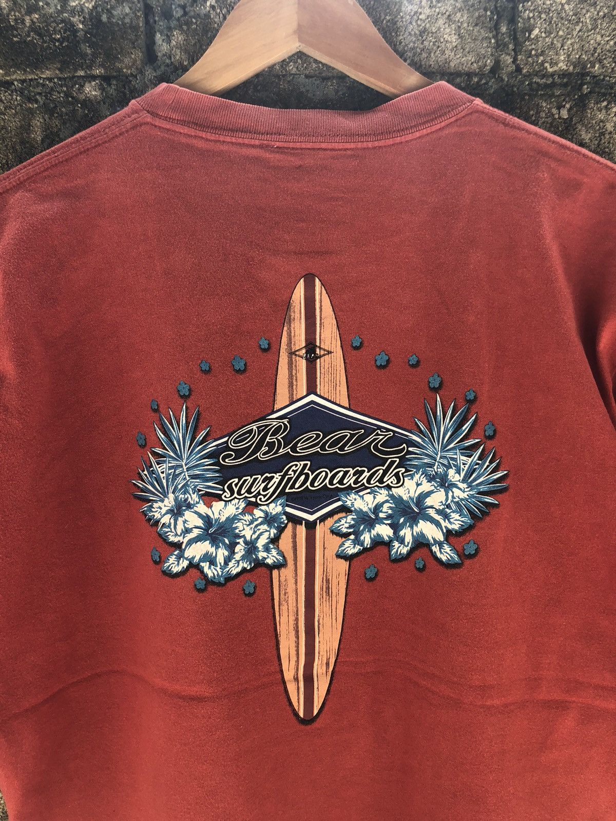 Japanese Brand Vintage 90s Surf Bear Big Logo X Surf Wear Tshirt Size US L / EU 52-54 / 3 - 2 Thumbnail