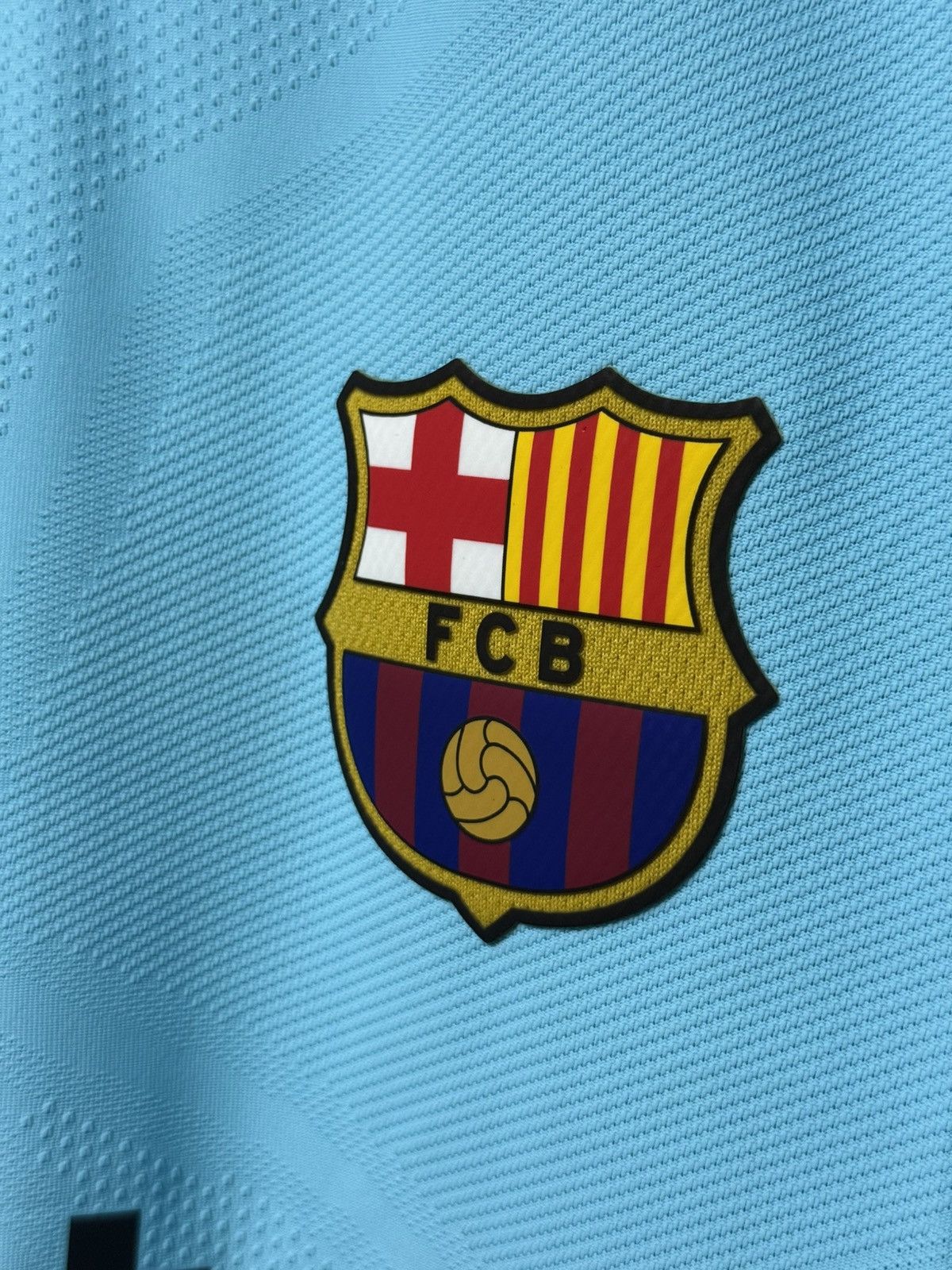Nike Player issue 17/18 Barça Away — Andrés Iniesta #8 BNWT Size US M / EU 48-50 / 2 - 10 Thumbnail