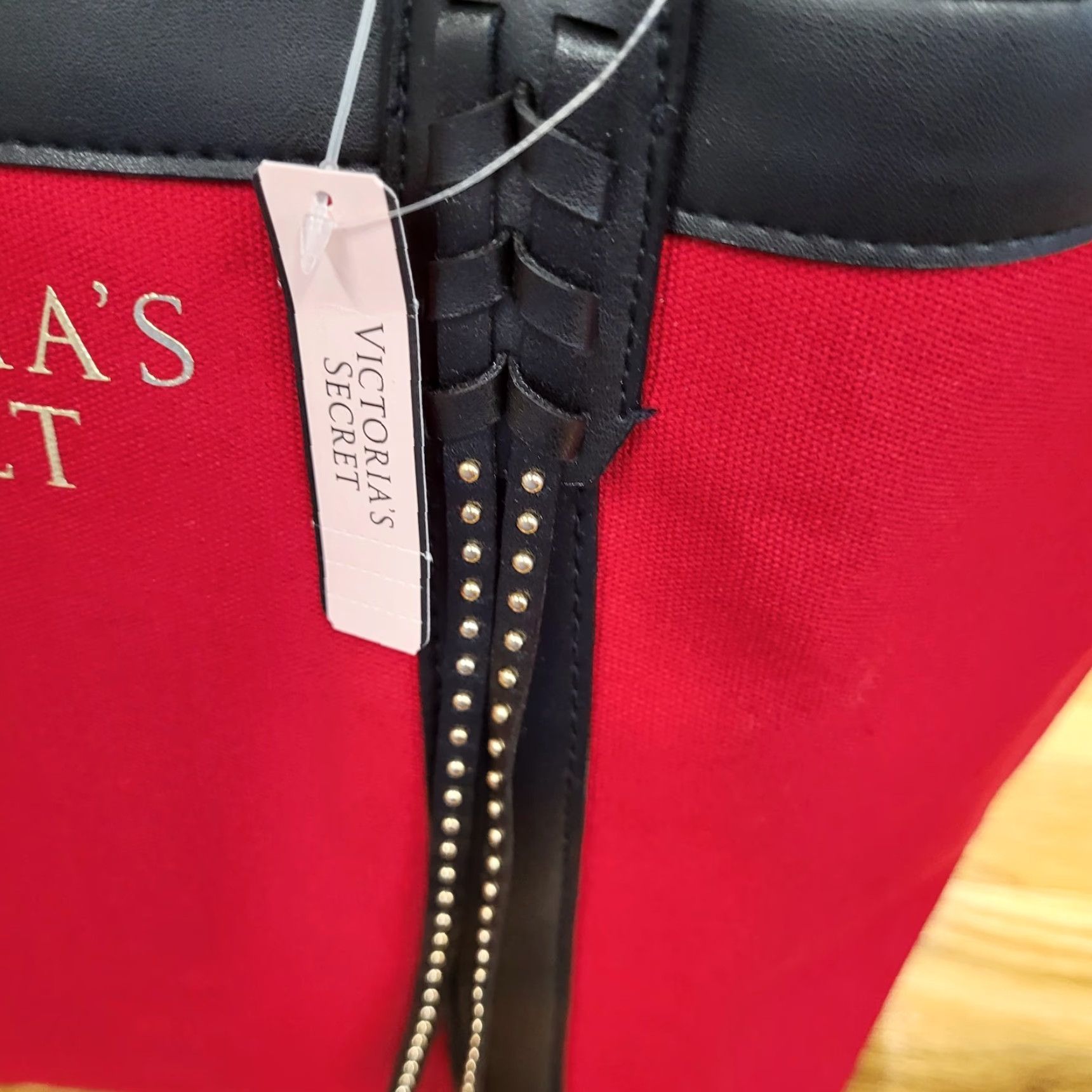 Victoria's Secret NWT Victoria's Secret Canvas Tote Beach Duffle Bag Red Black 23" X 13.5" X 7" Size ONE SIZE - 6 Thumbnail