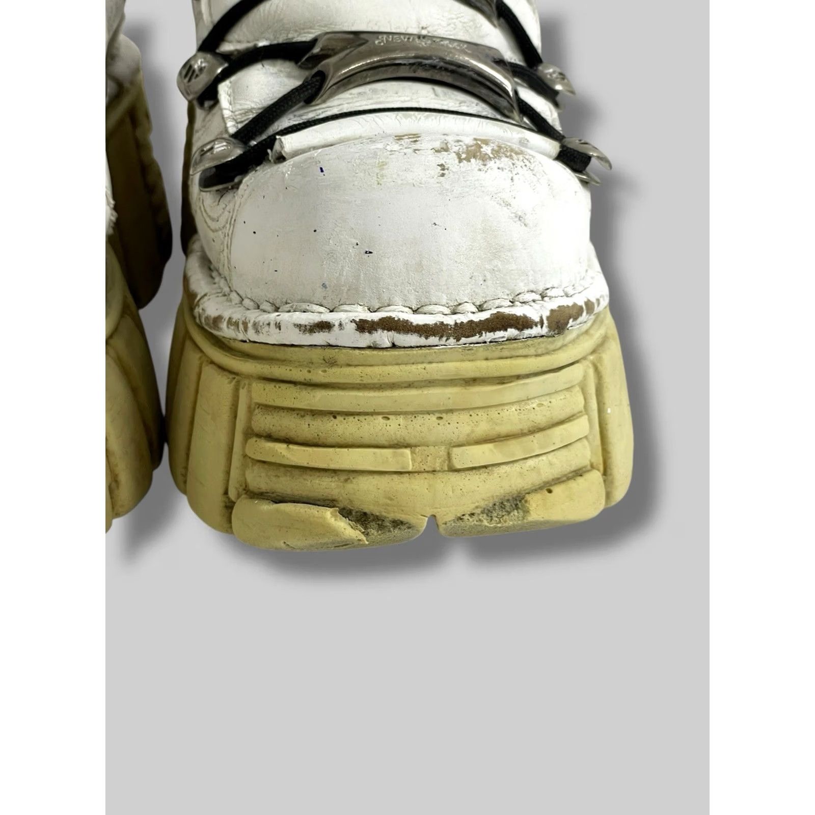 New Rock New Rock M-106 Platform Boot White EU 37 Womens Size US 4 / IT 34 - 5 Thumbnail