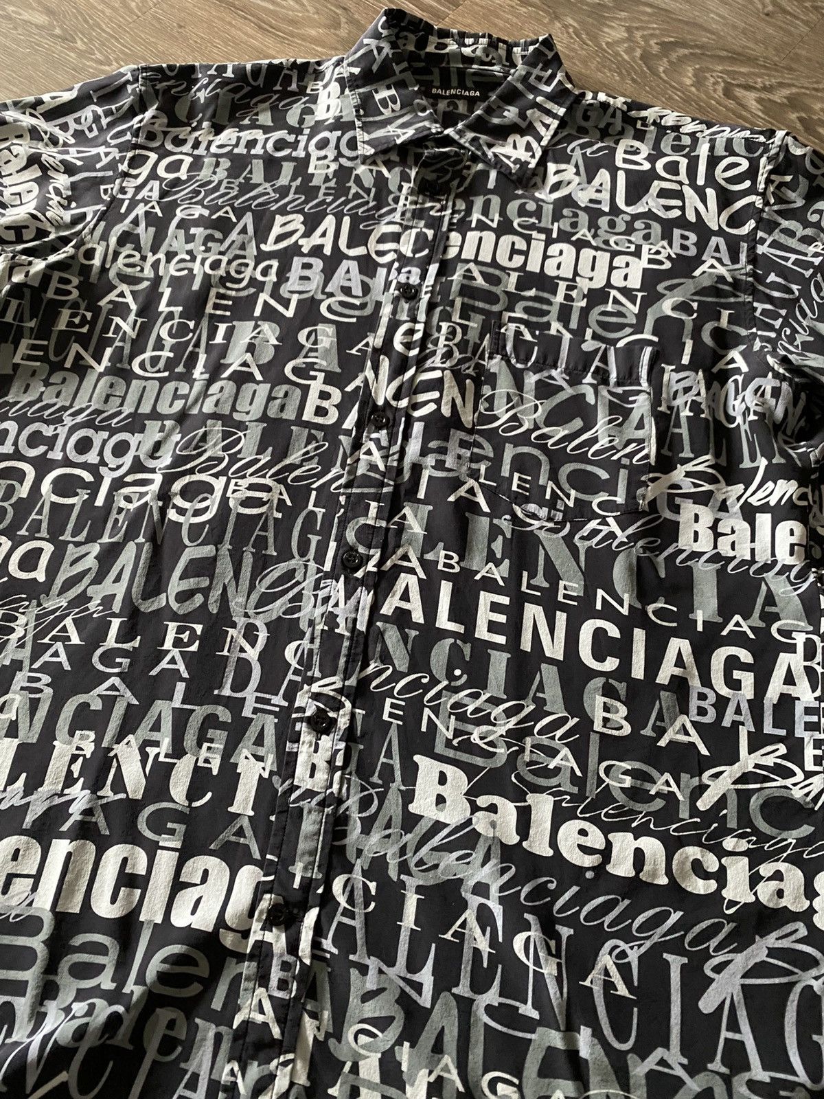 Balenciaga Balenciaga Button Up Size US XL / EU 56 / 4 - 2 Thumbnail